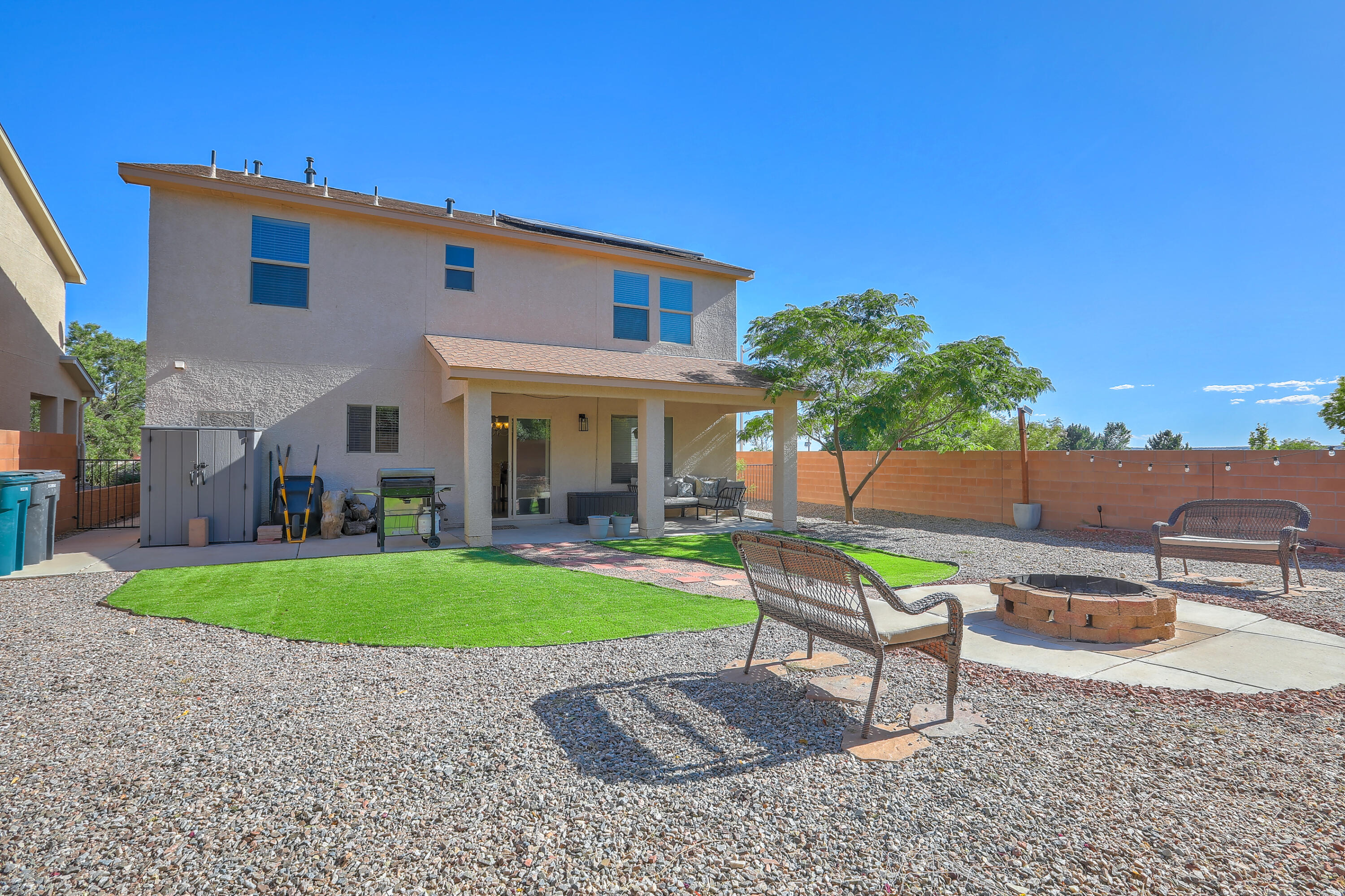 260 El Camino Loop NW