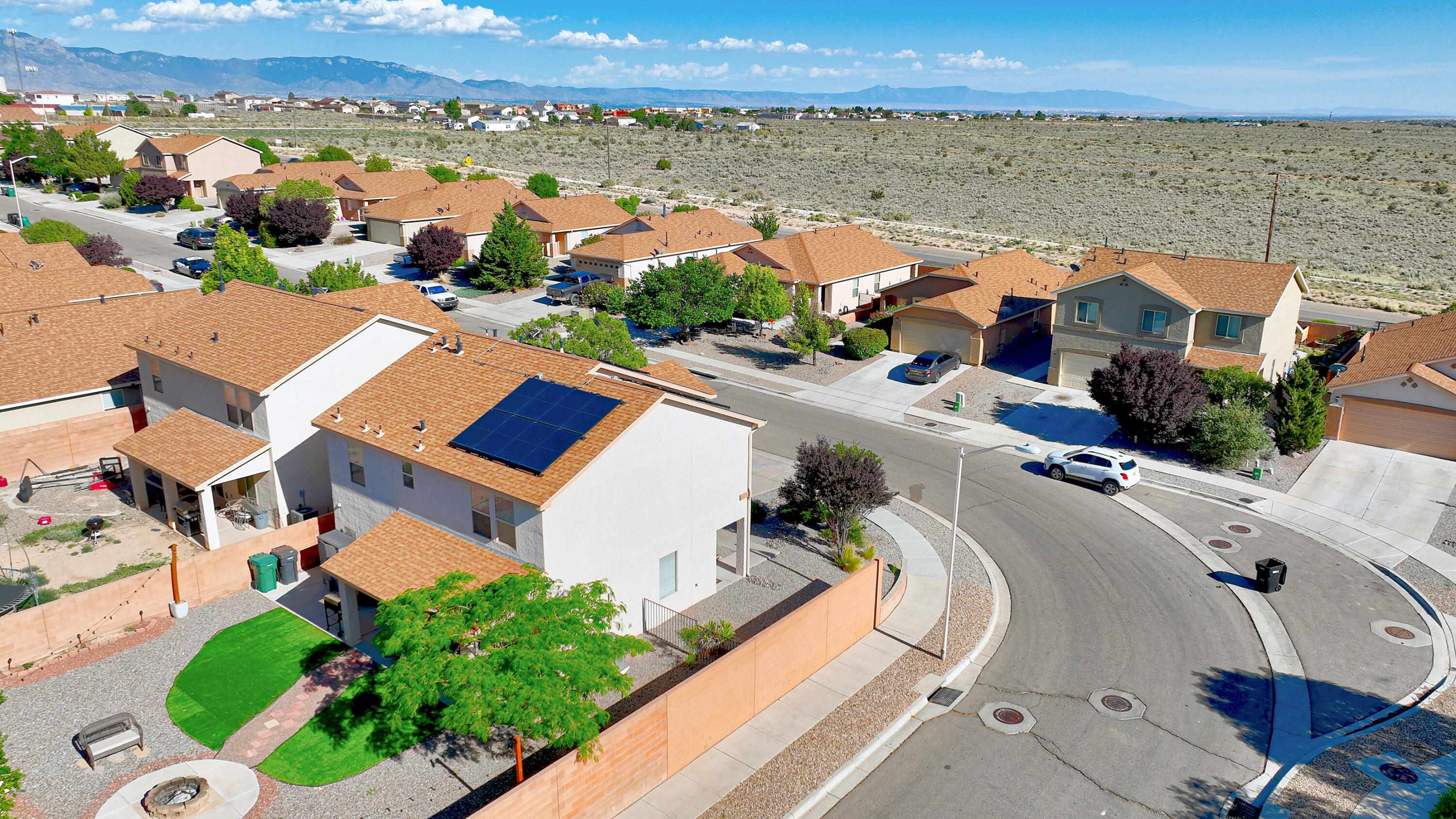 260 El Camino Loop NW