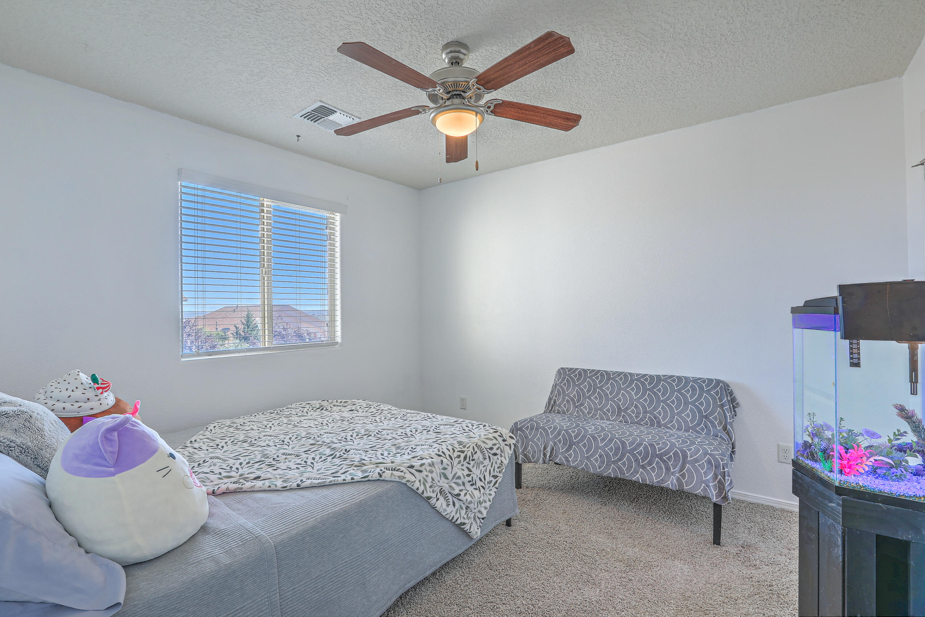 260 El Camino Loop NW