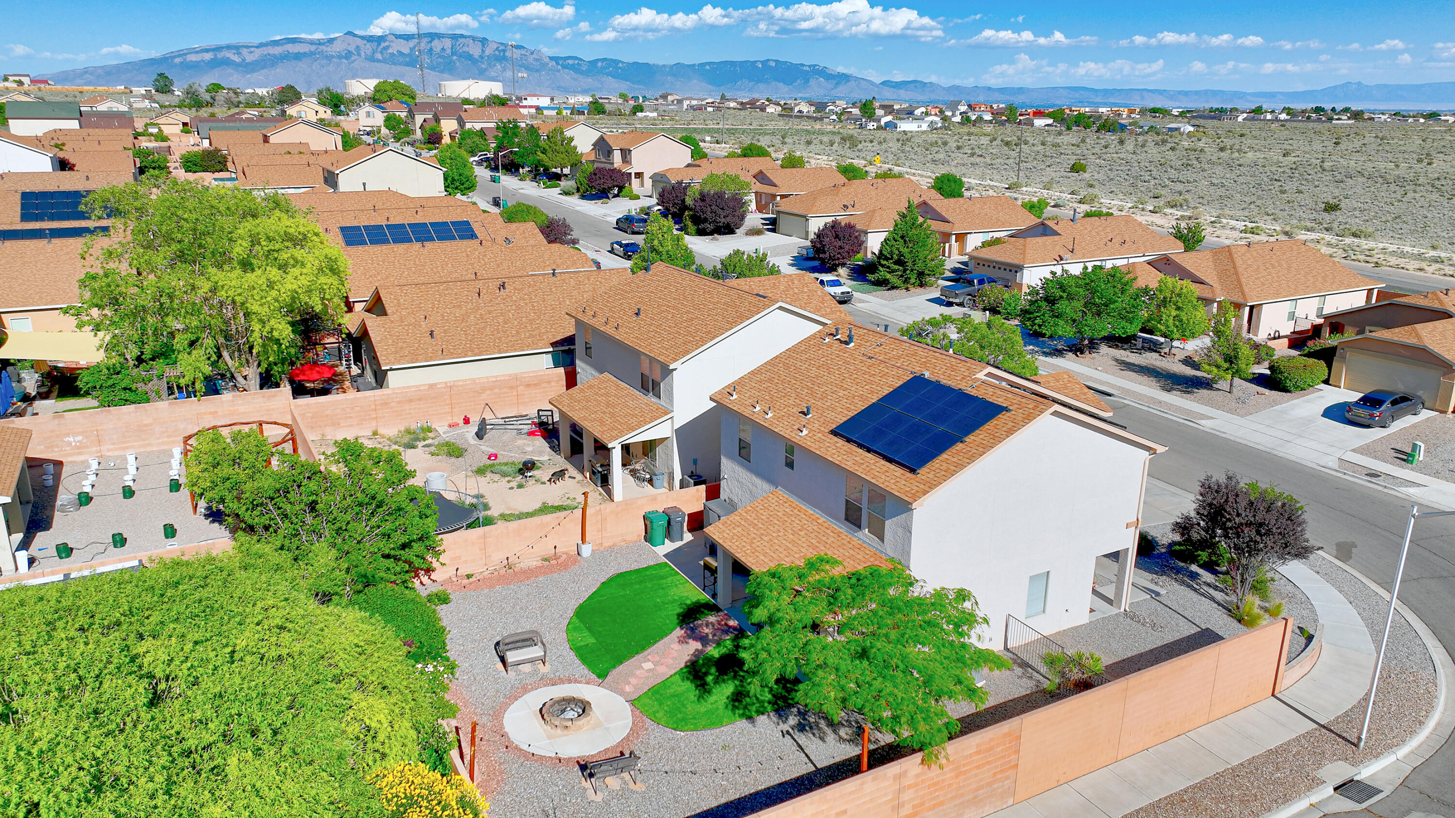 260 El Camino Loop NW