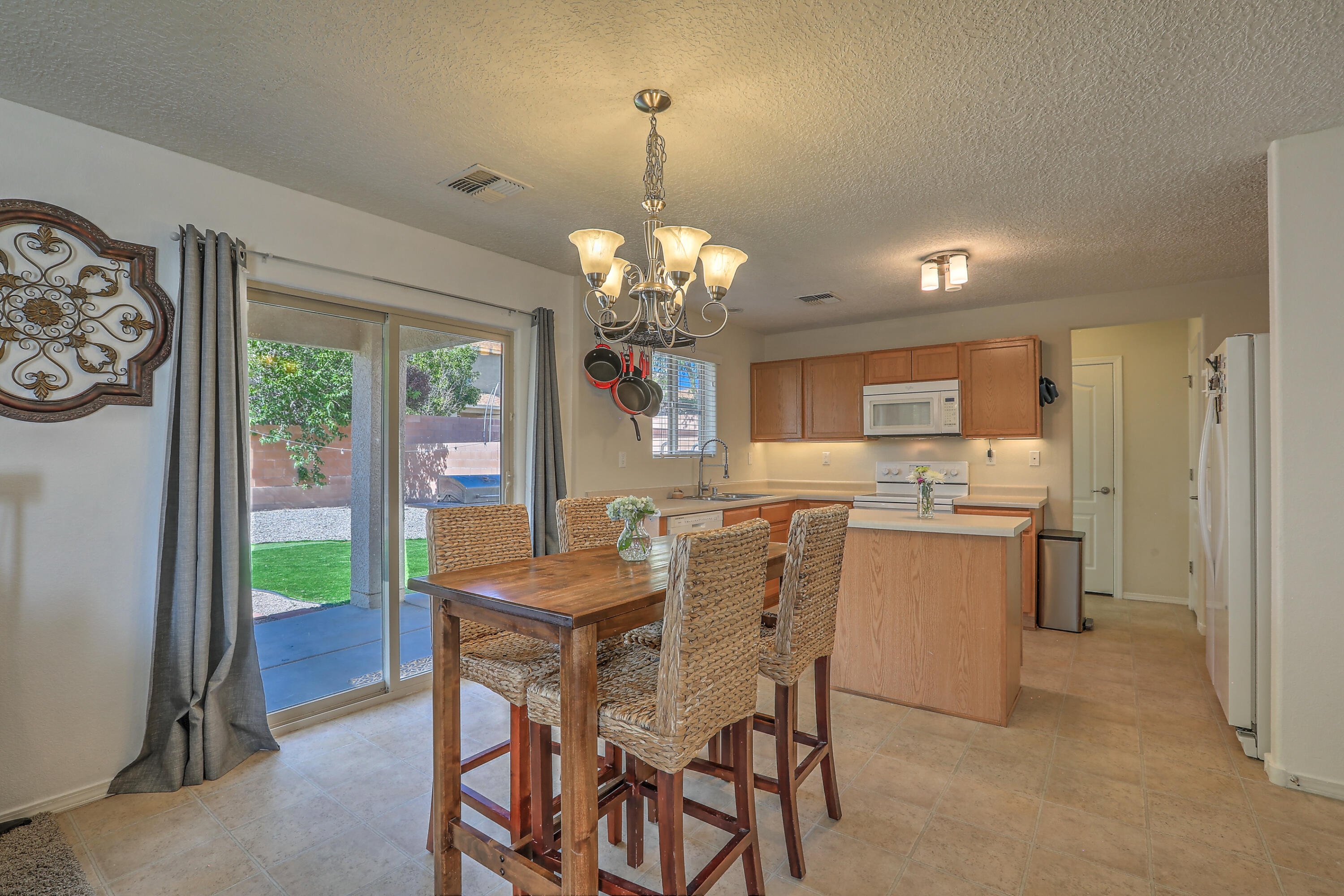 260 El Camino Loop NW
