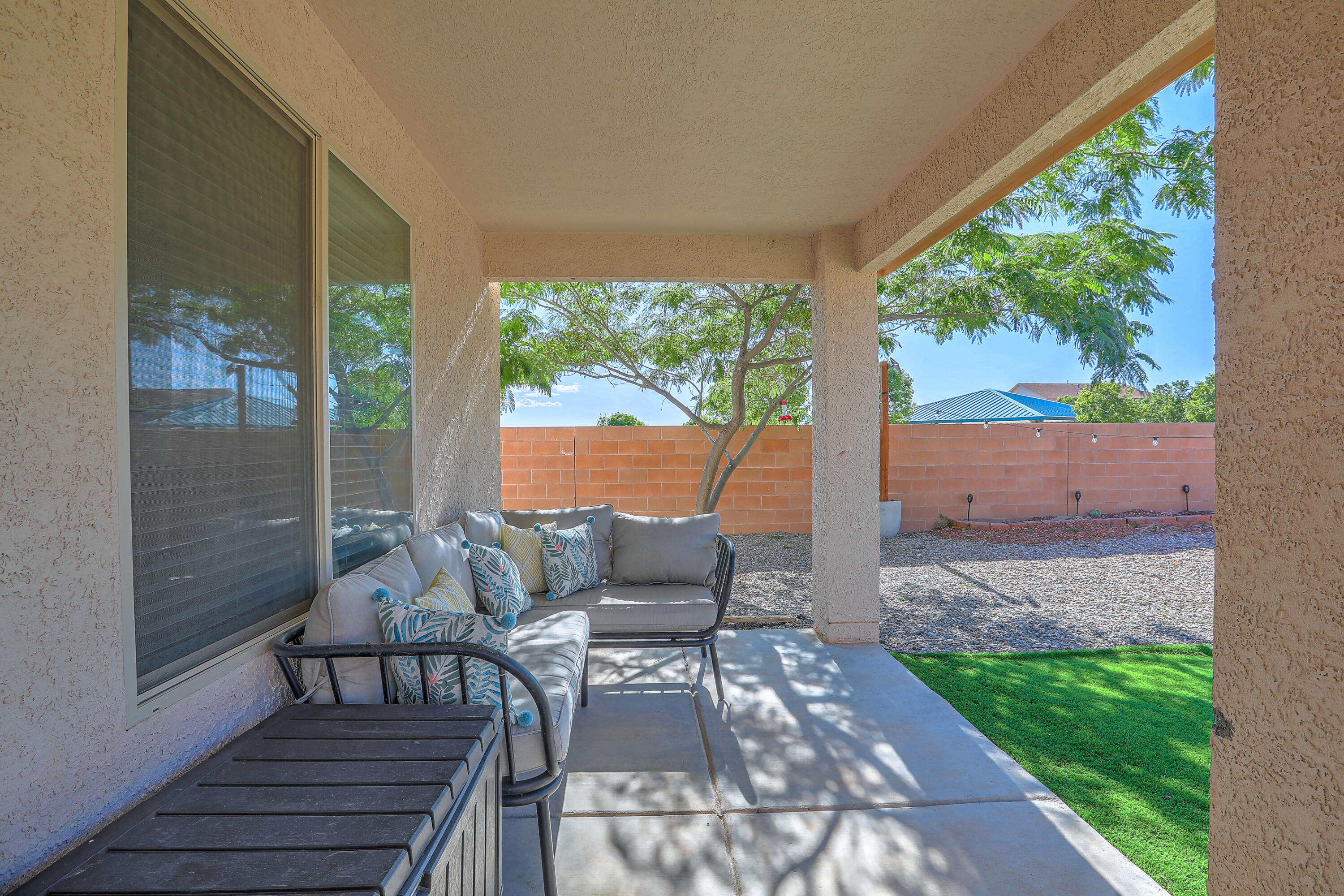260 El Camino Loop NW