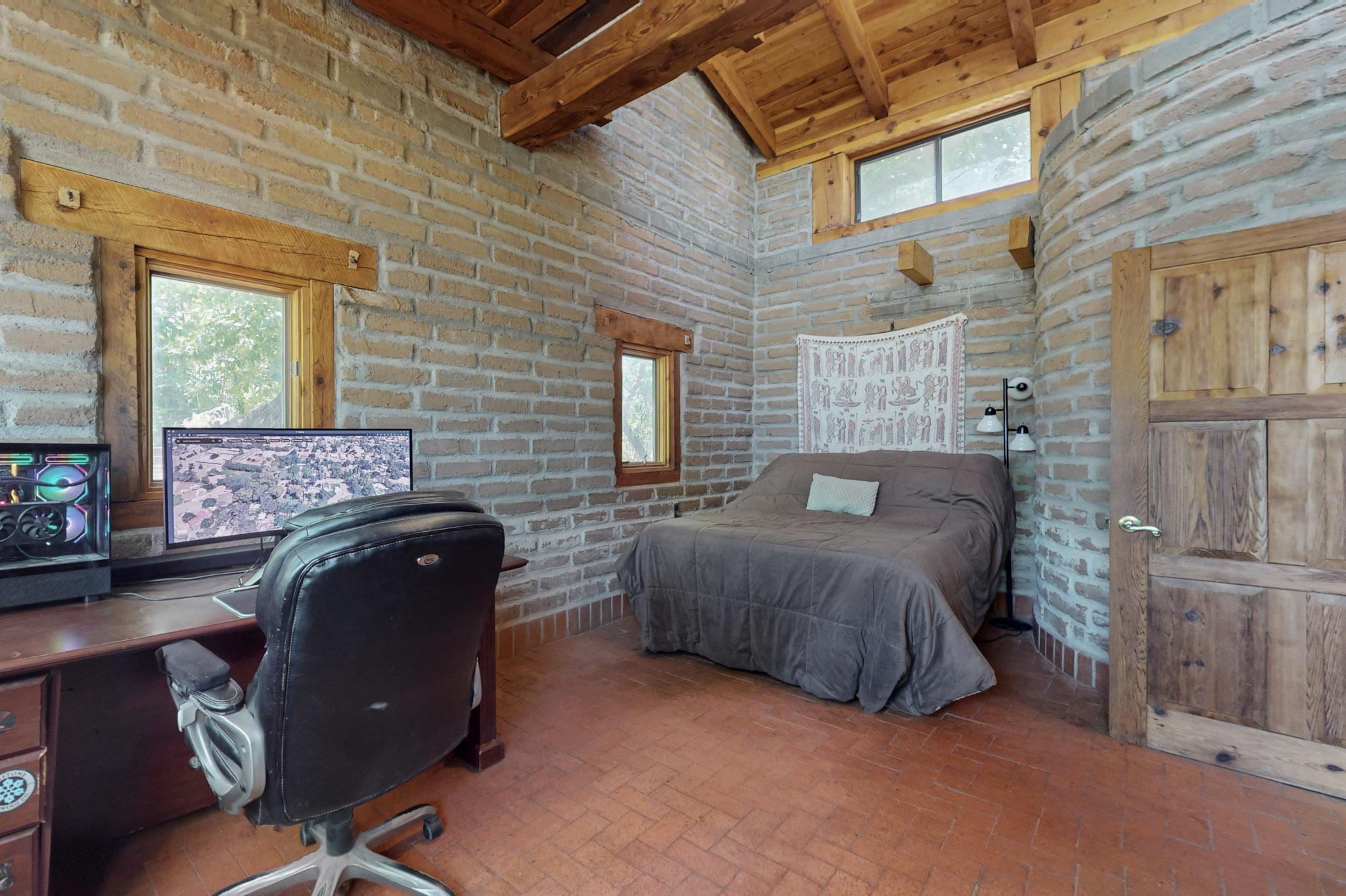 1120 La Font Road SW