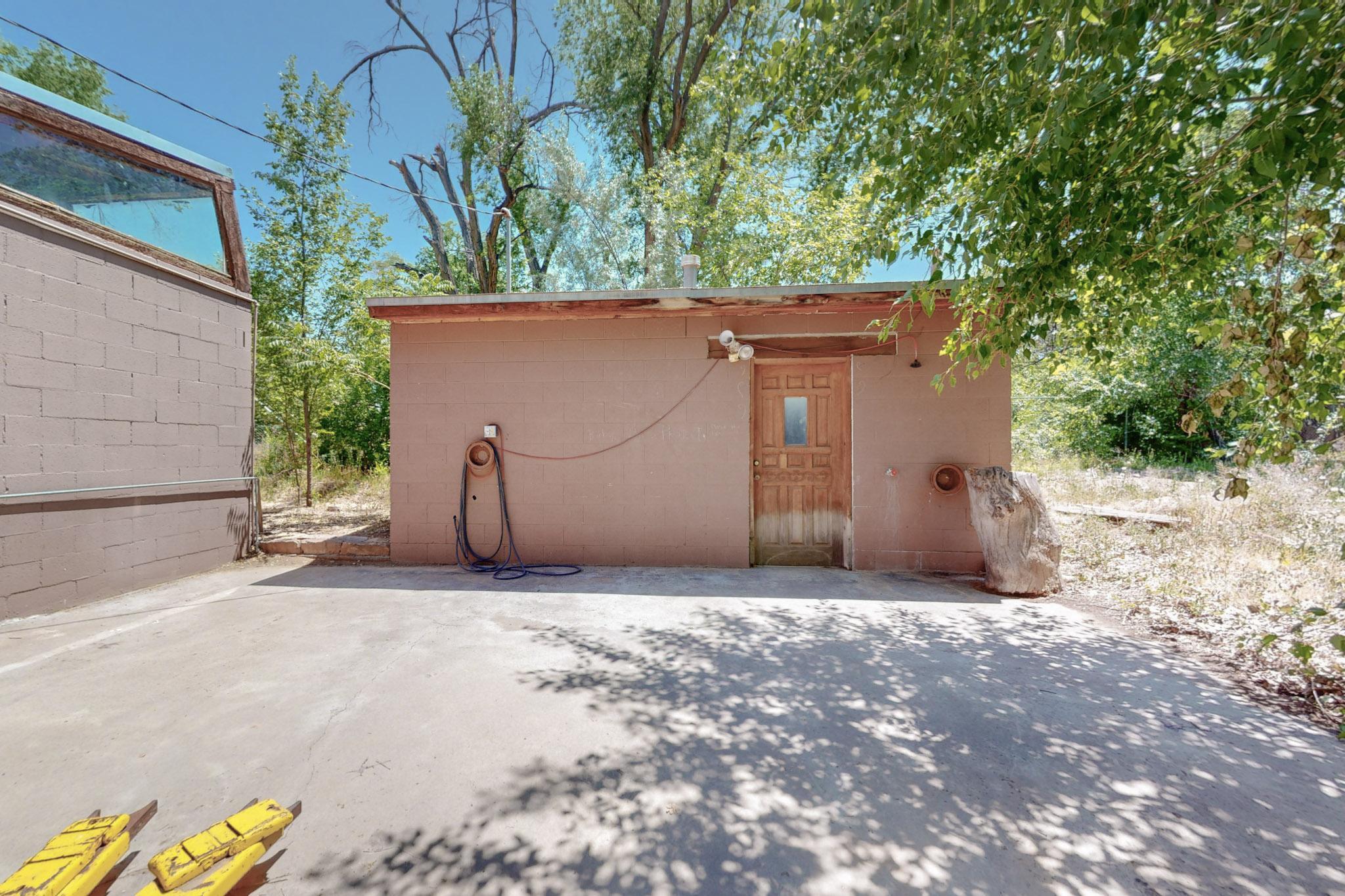 1120 La Font Road SW