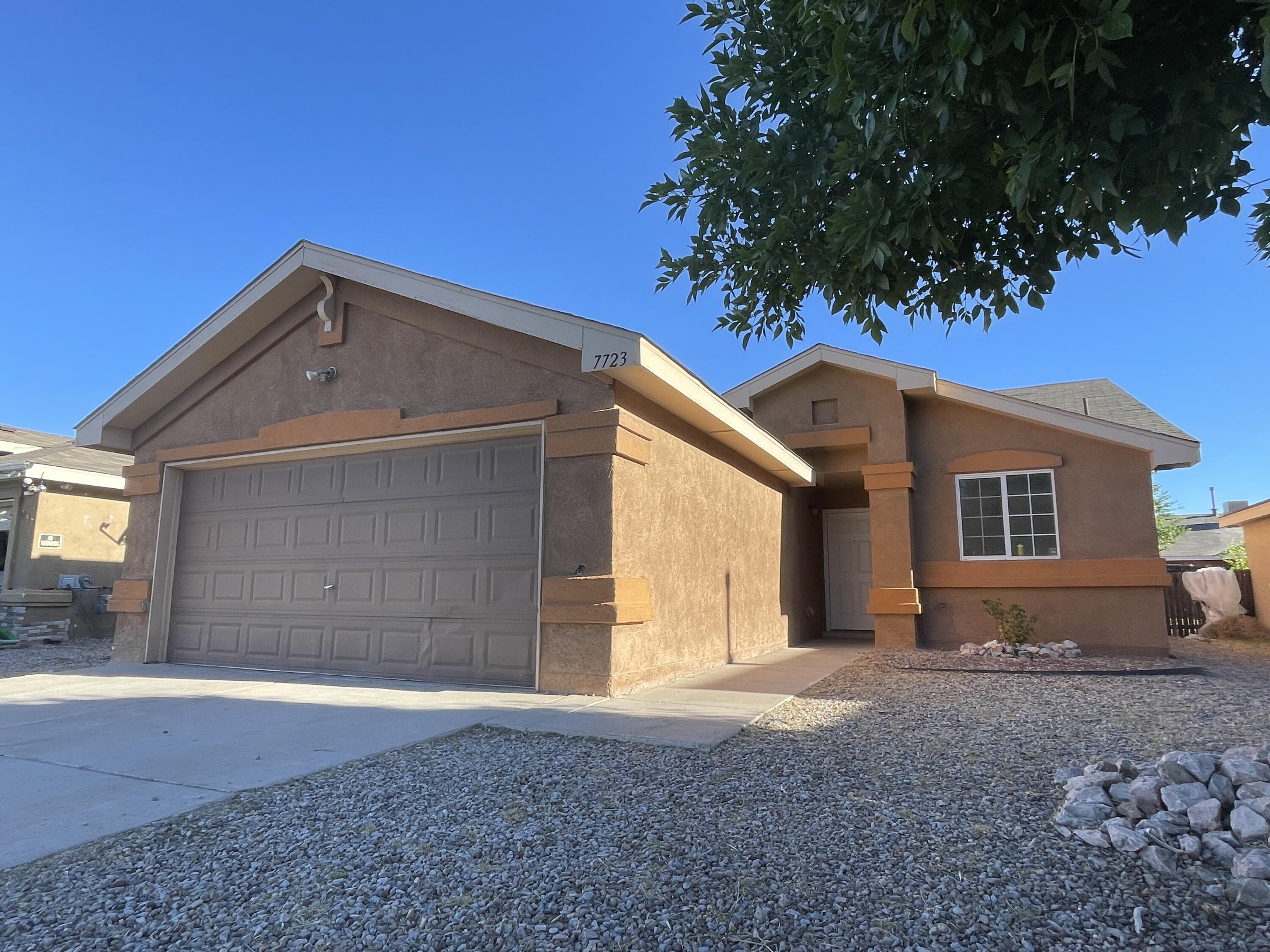 7723 Pronghorn Road SW