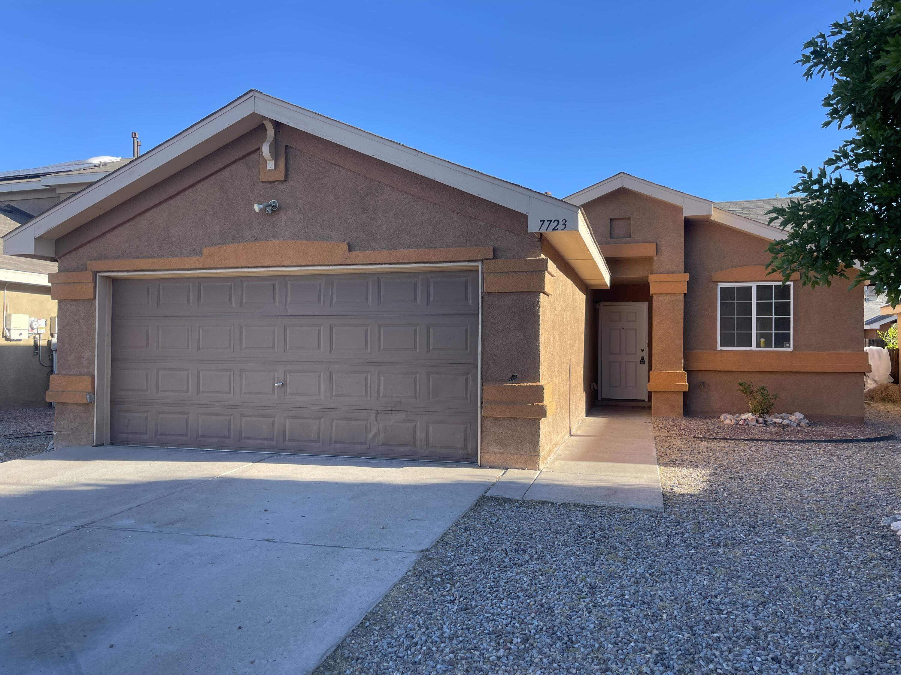 7723 Pronghorn Road SW