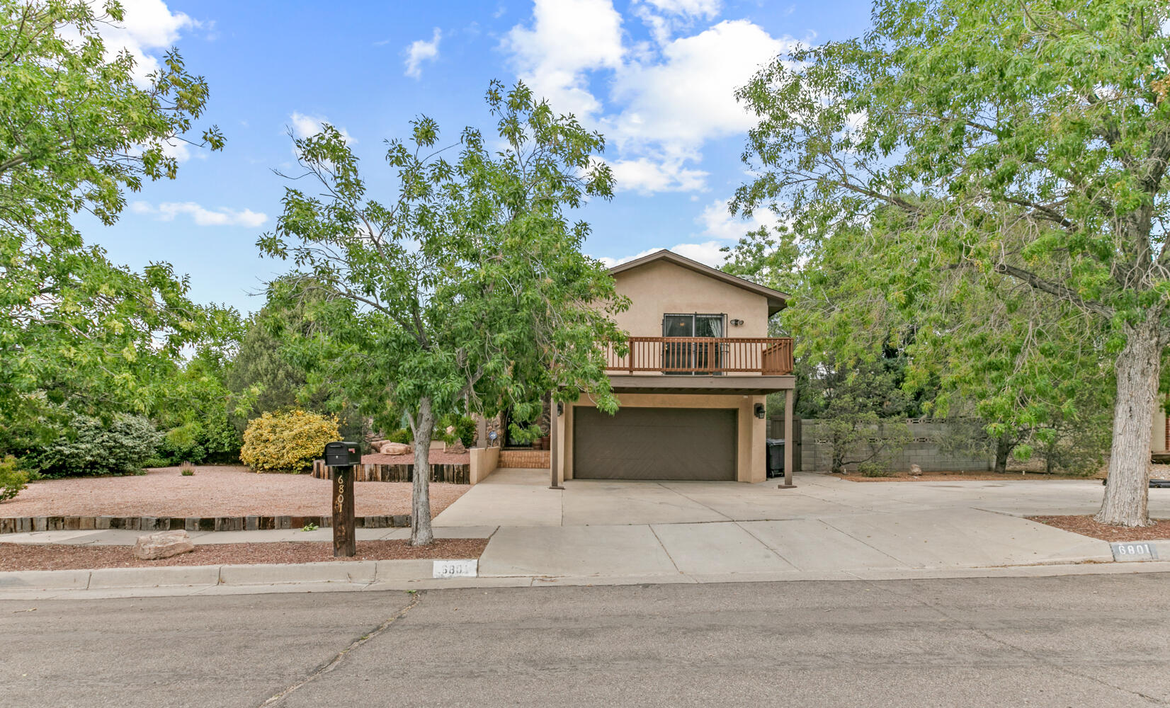 6801 Welton Drive NE