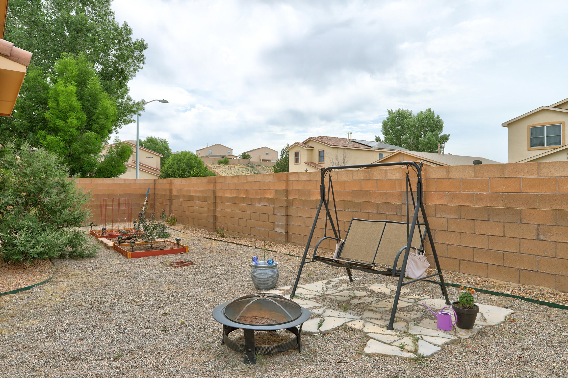 3221 San Ildefonso Loop NE