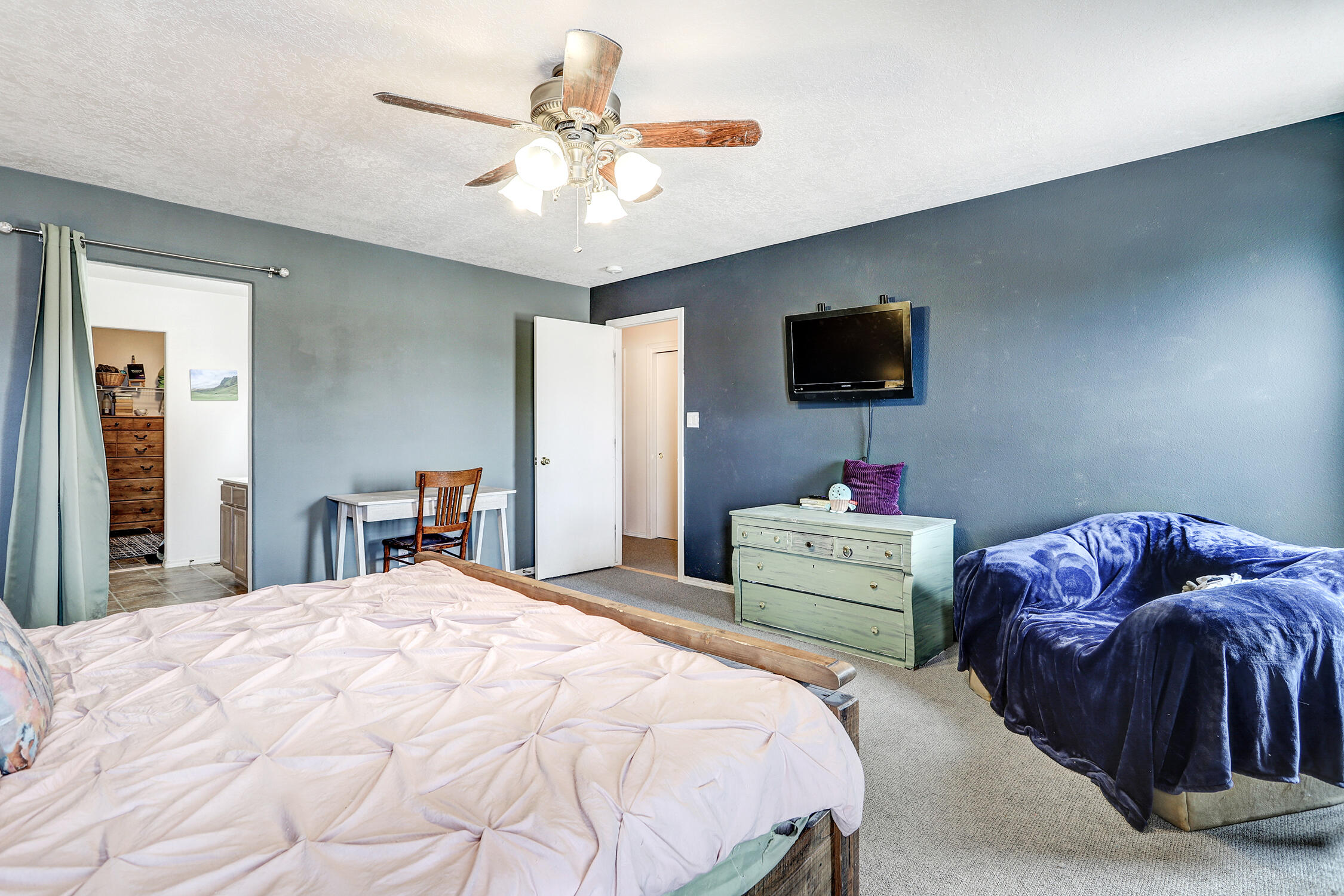 3221 San Ildefonso Loop NE