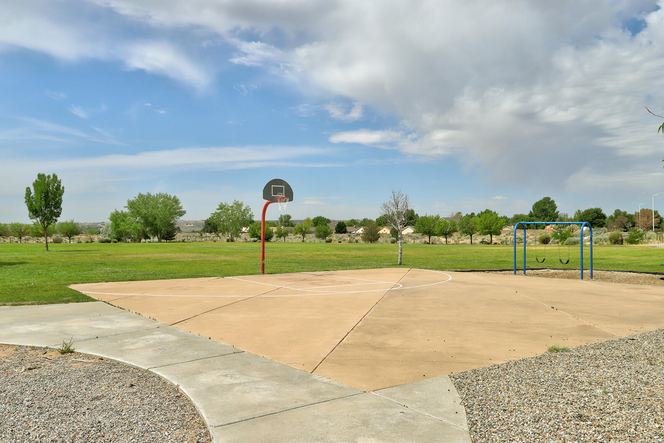 3221 San Ildefonso Loop NE