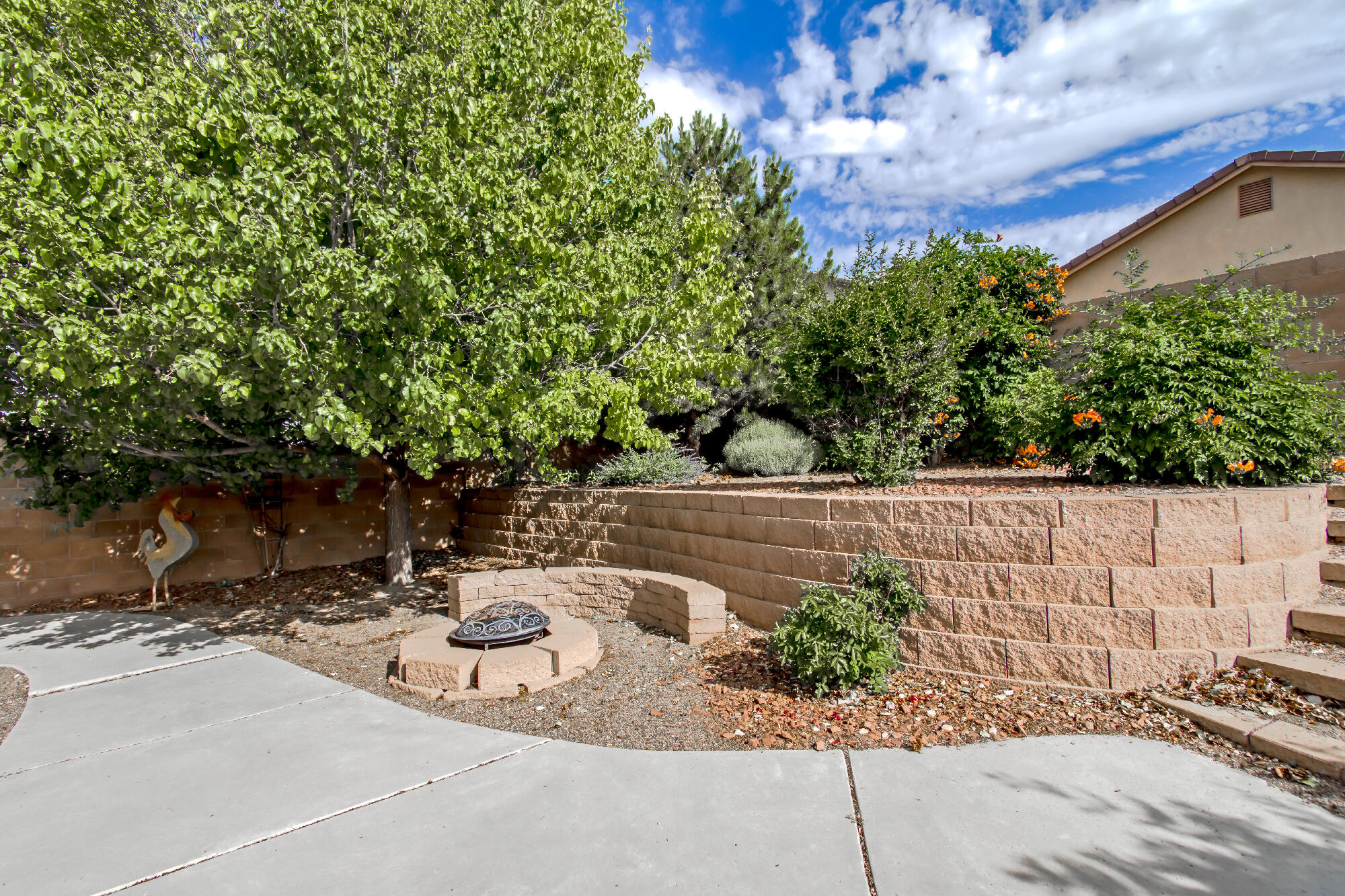 2827 Subio Road SE
