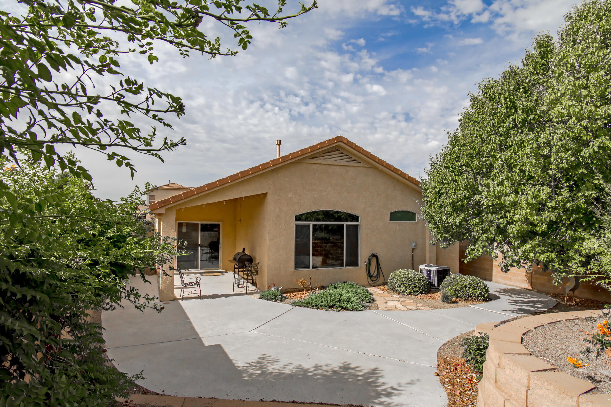 2827 Subio Road SE