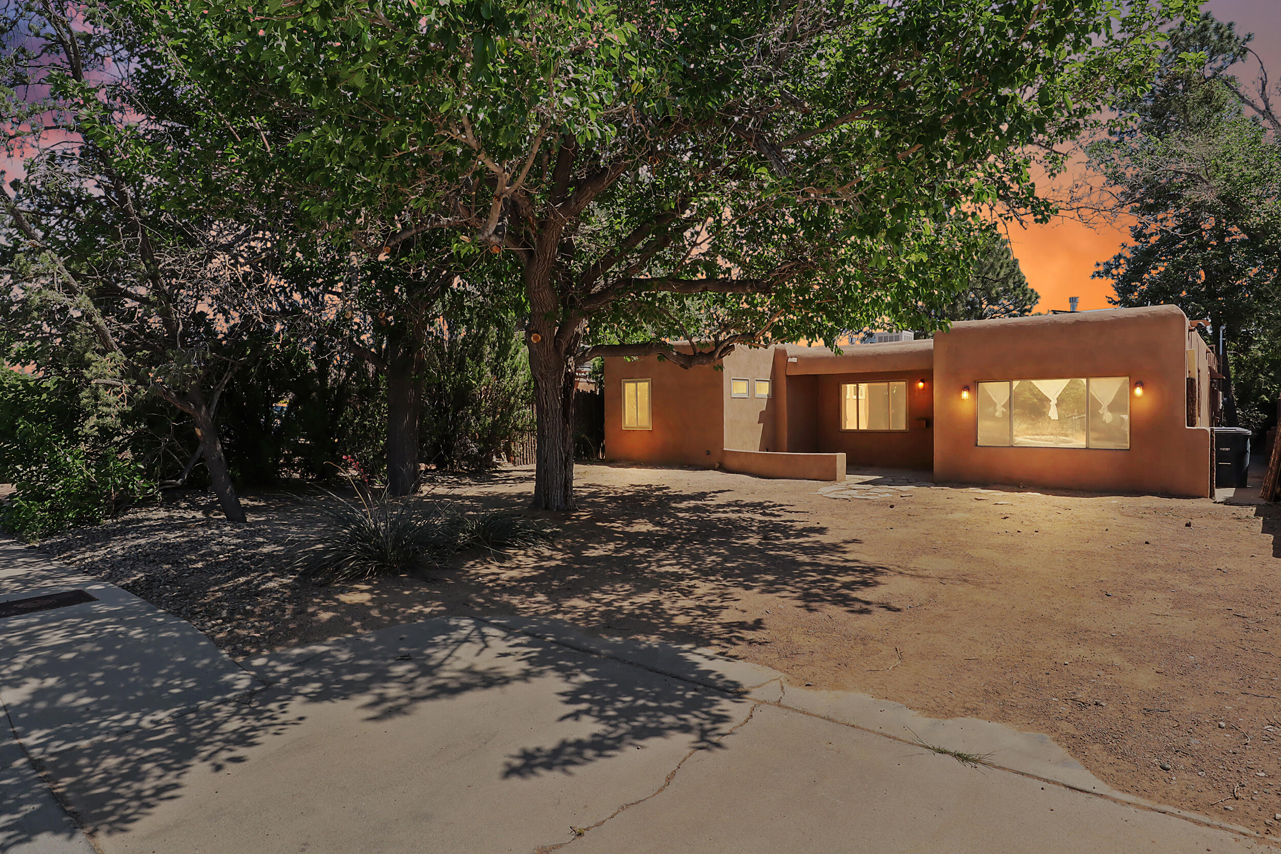 612 Solano Drive SE