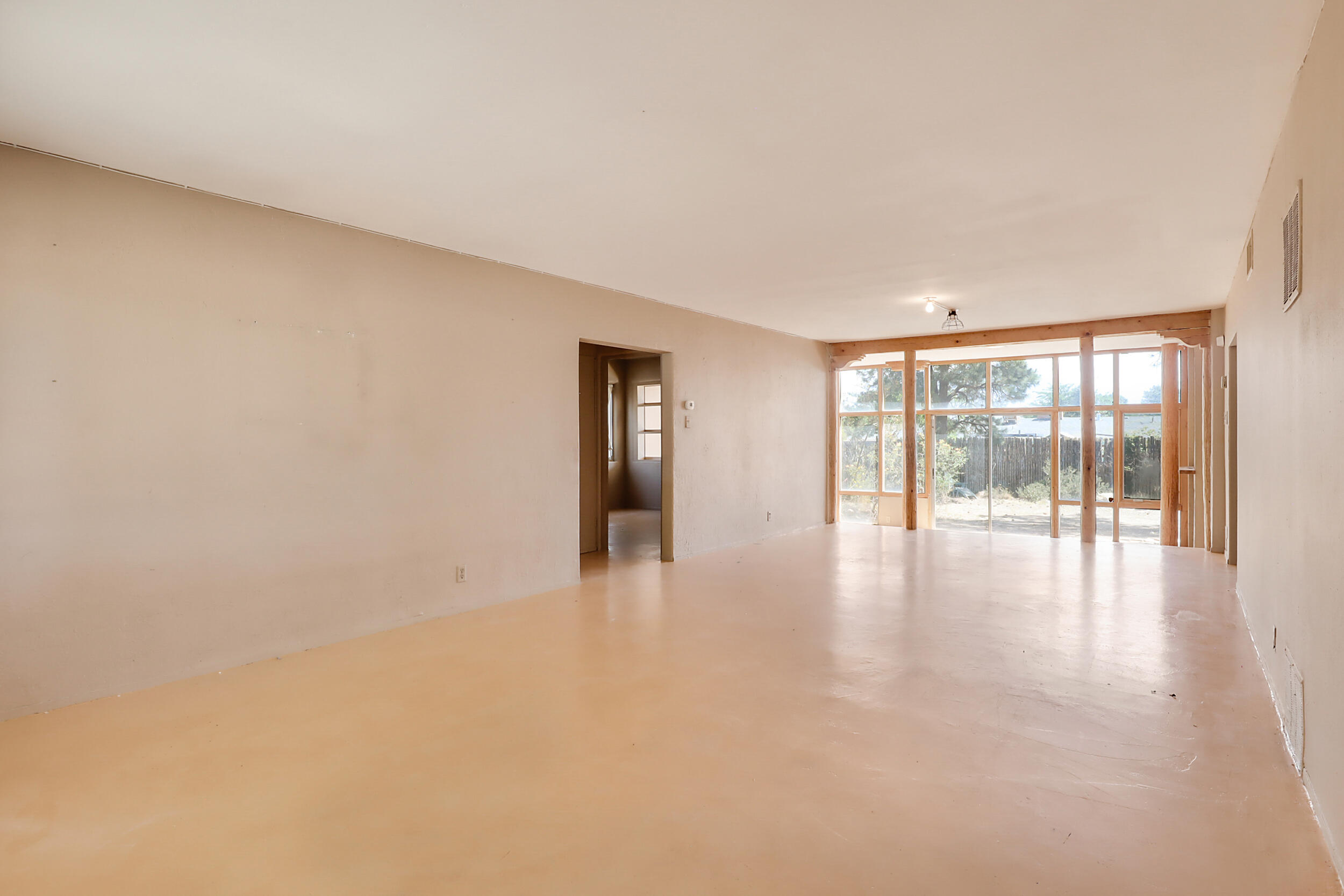 612 Solano Drive SE