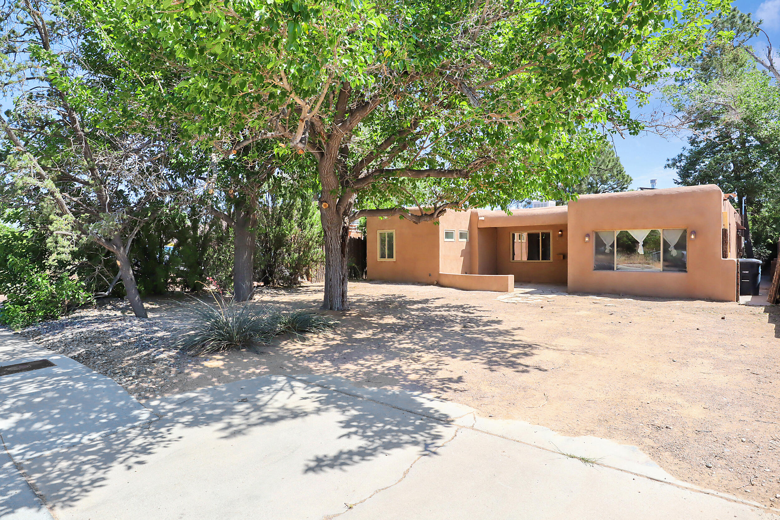 612 Solano Drive SE