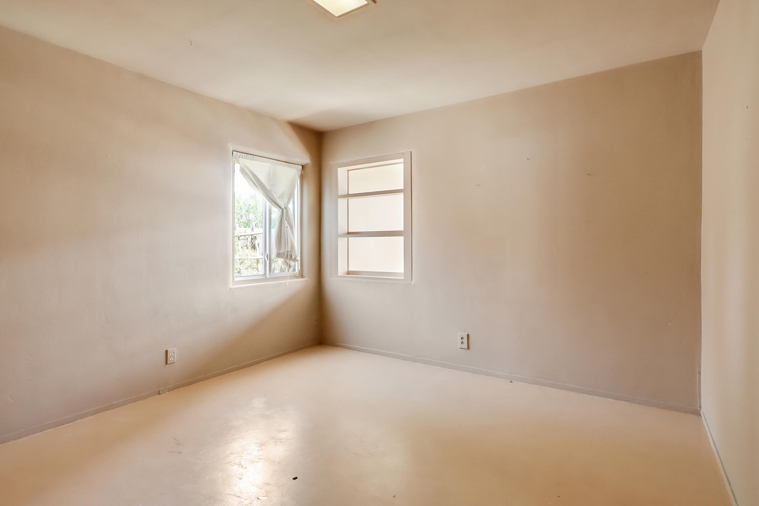 612 Solano Drive SE