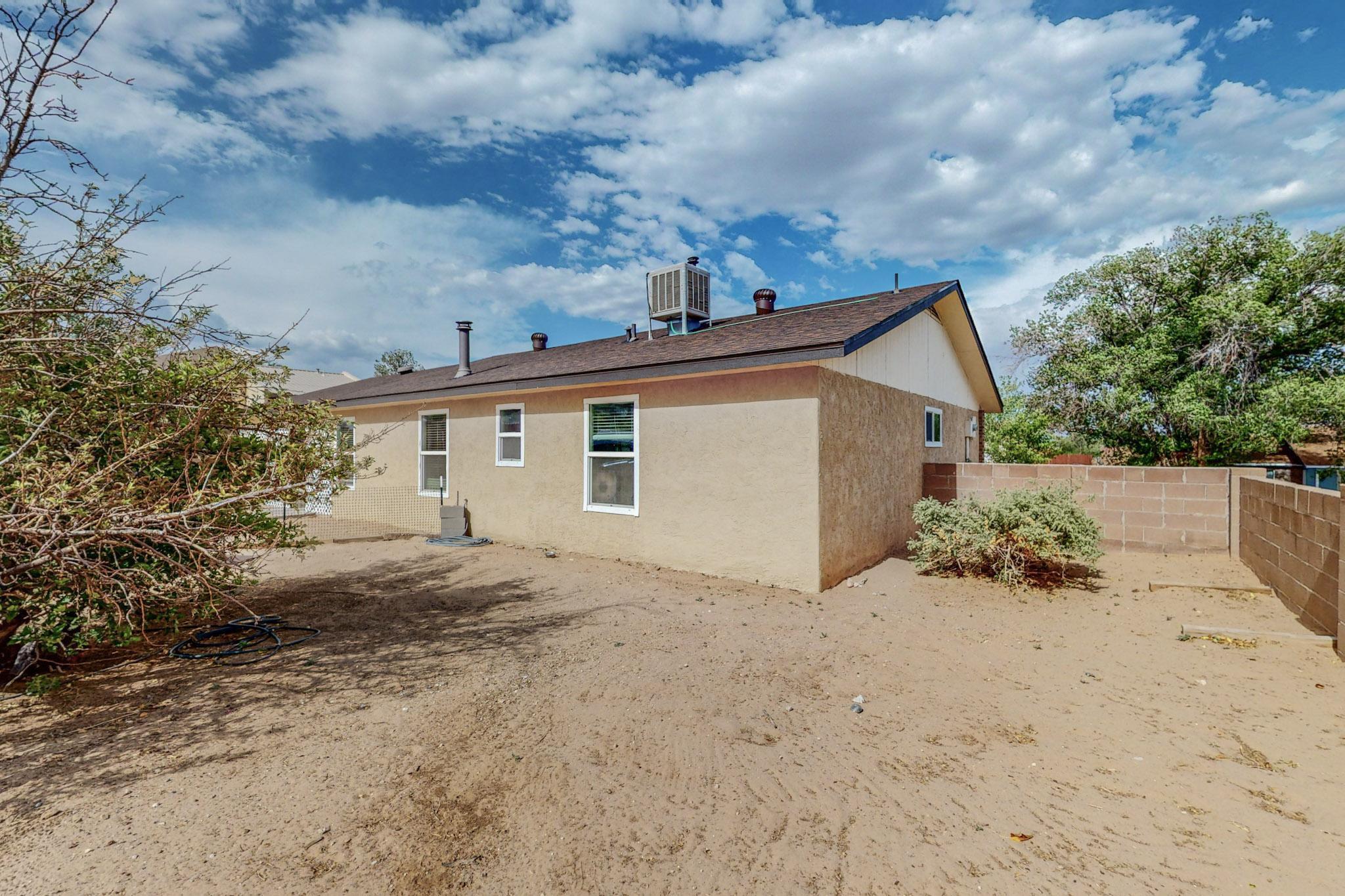 293 Tigris Road NE