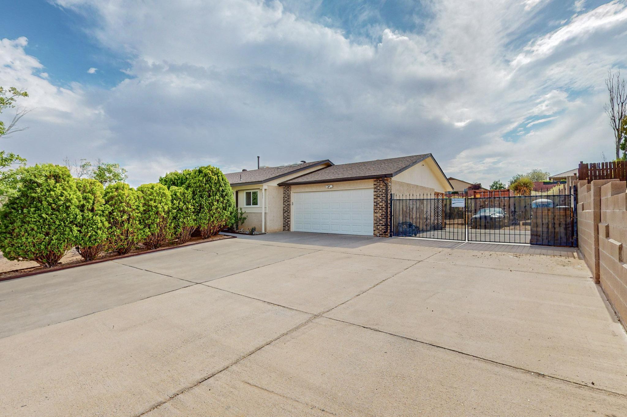 293 Tigris Road NE