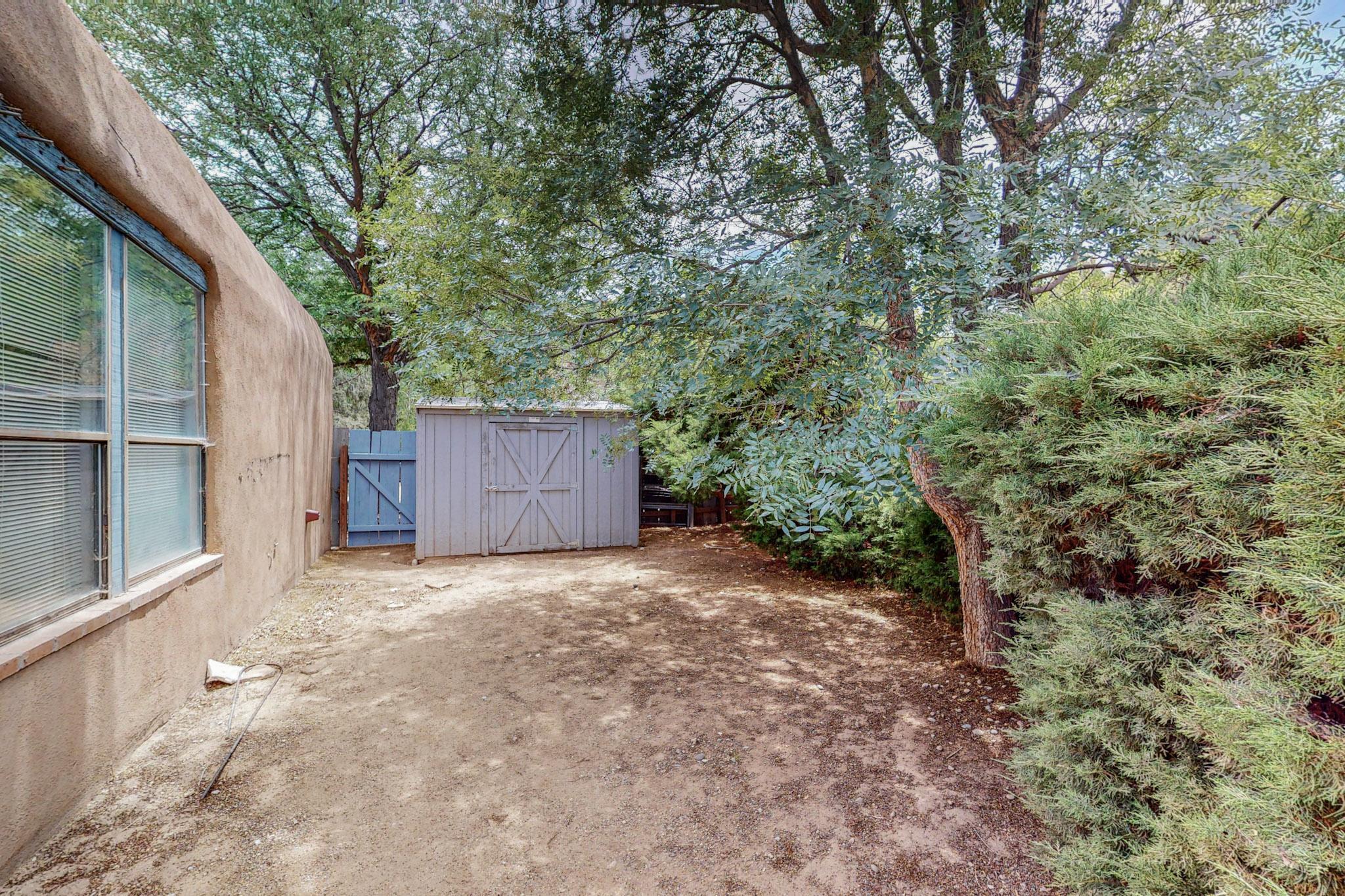 909 El Alhambra Circle NW