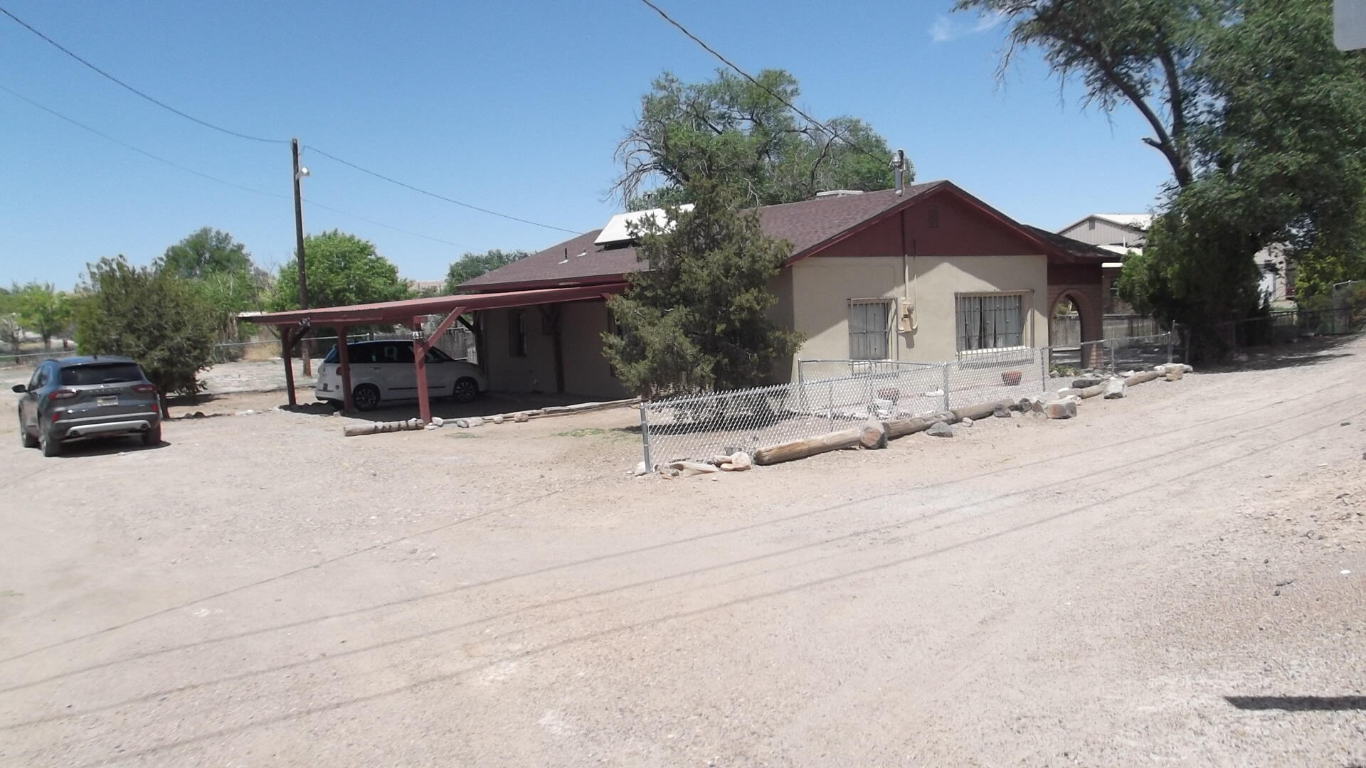 418 Jarales Road