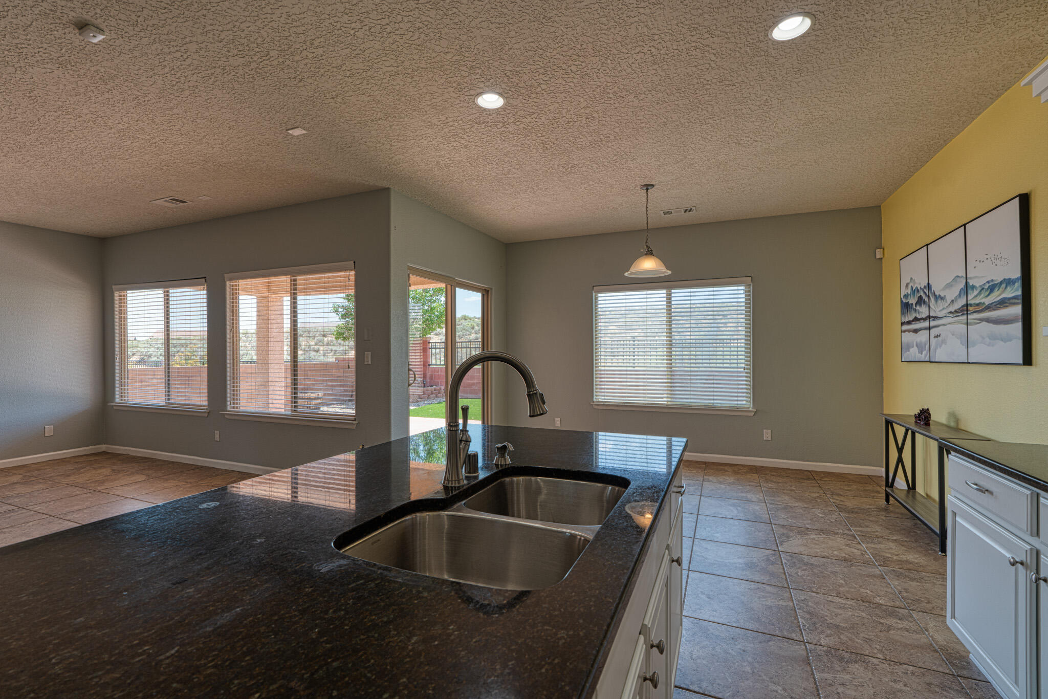 305 Valle Alto Drive NE