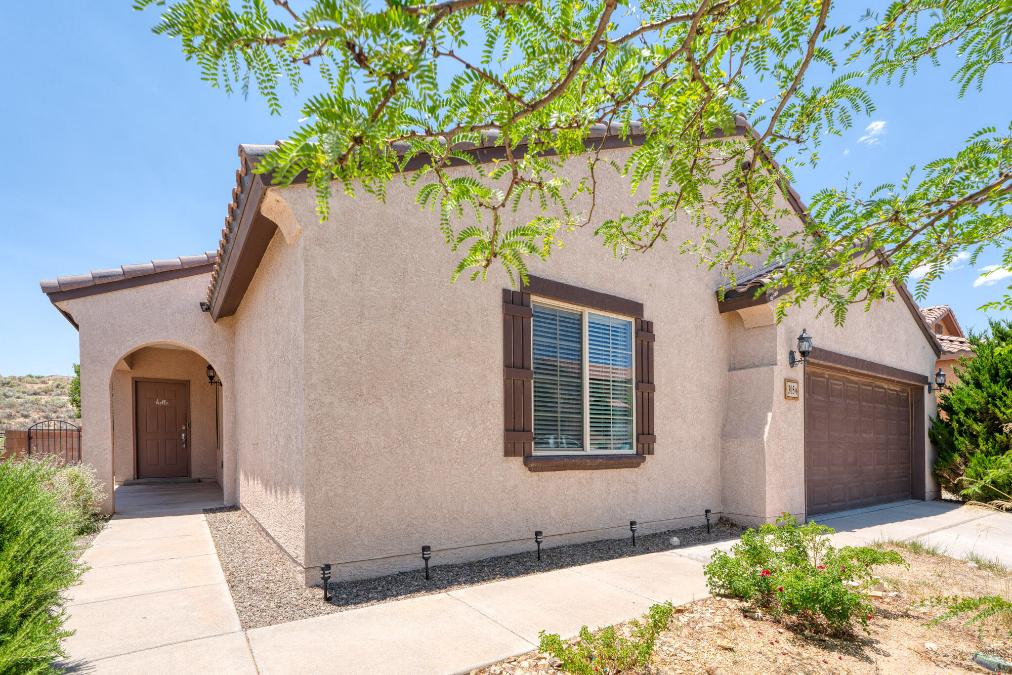 305 Valle Alto Drive NE