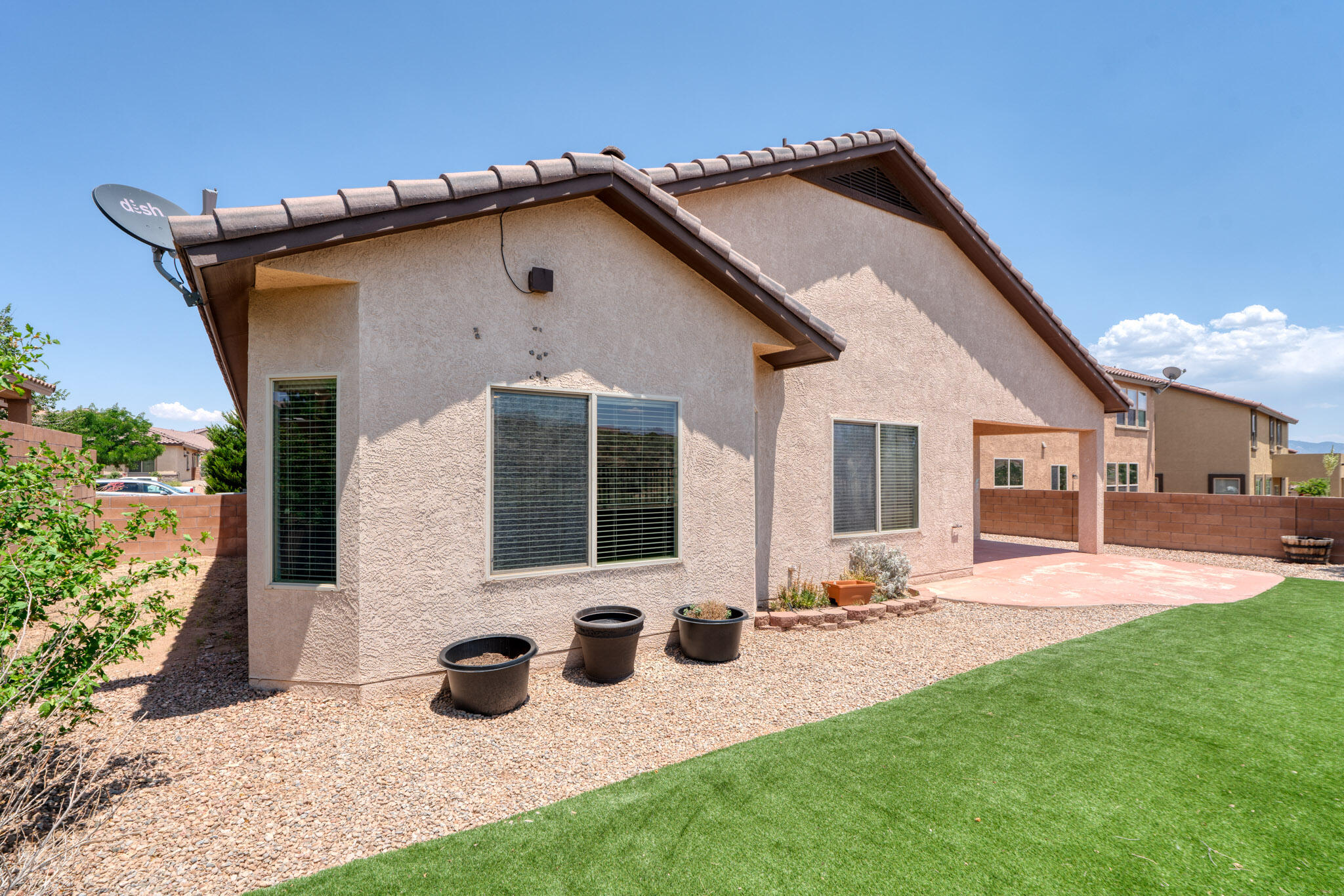 305 Valle Alto Drive NE