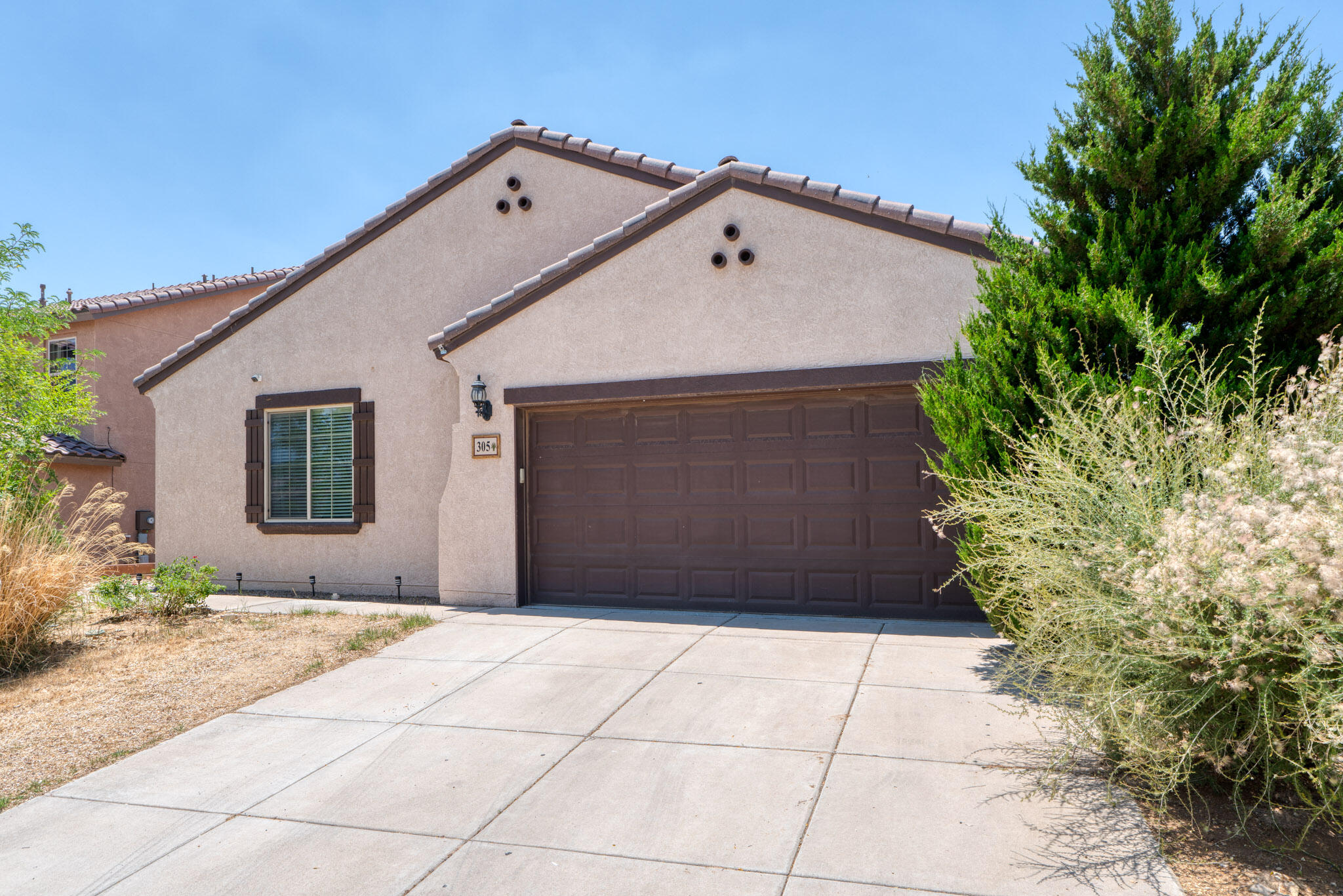305 Valle Alto Drive NE