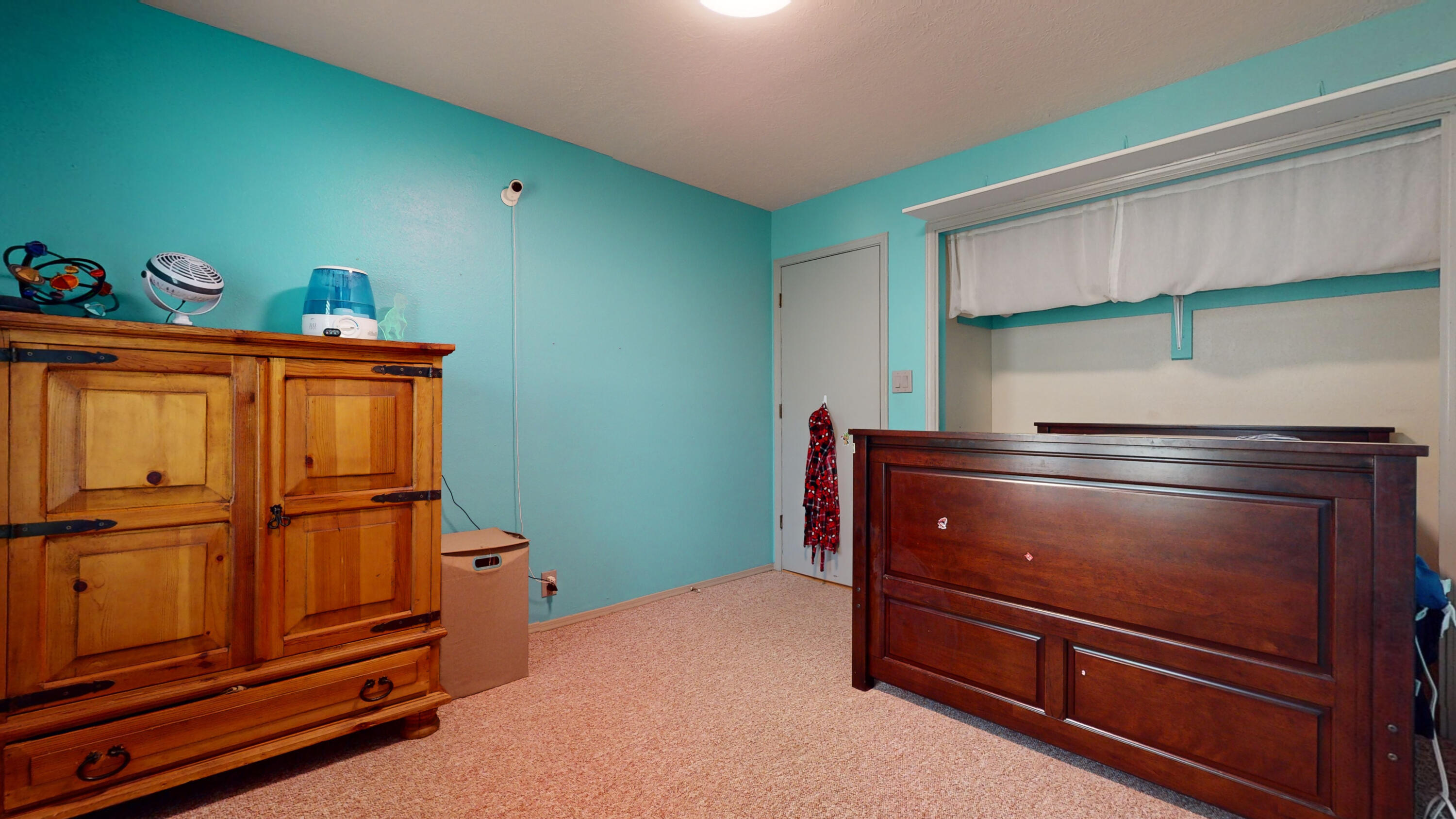3815 Calle Pino NE