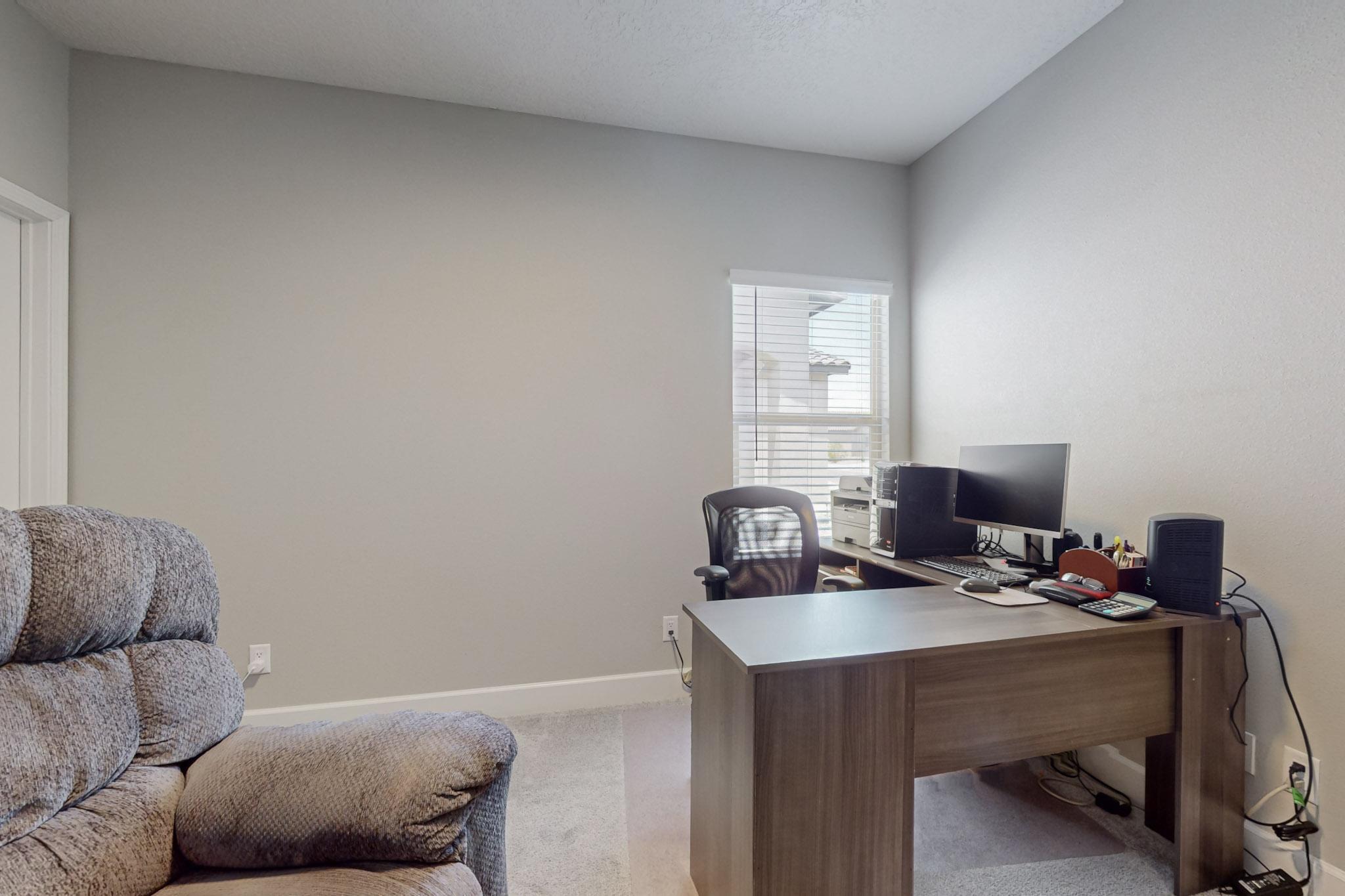 1760 Tesoro Loop NW