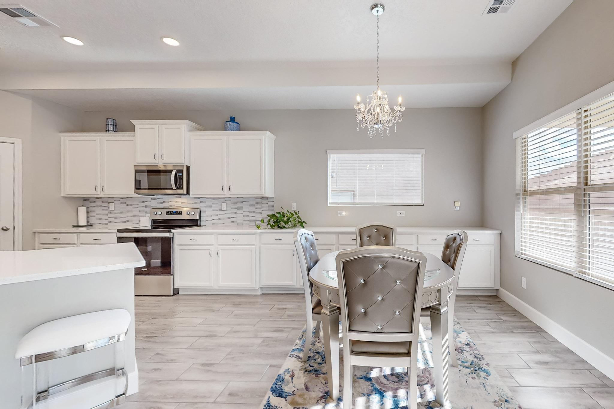 1760 Tesoro Loop NW
