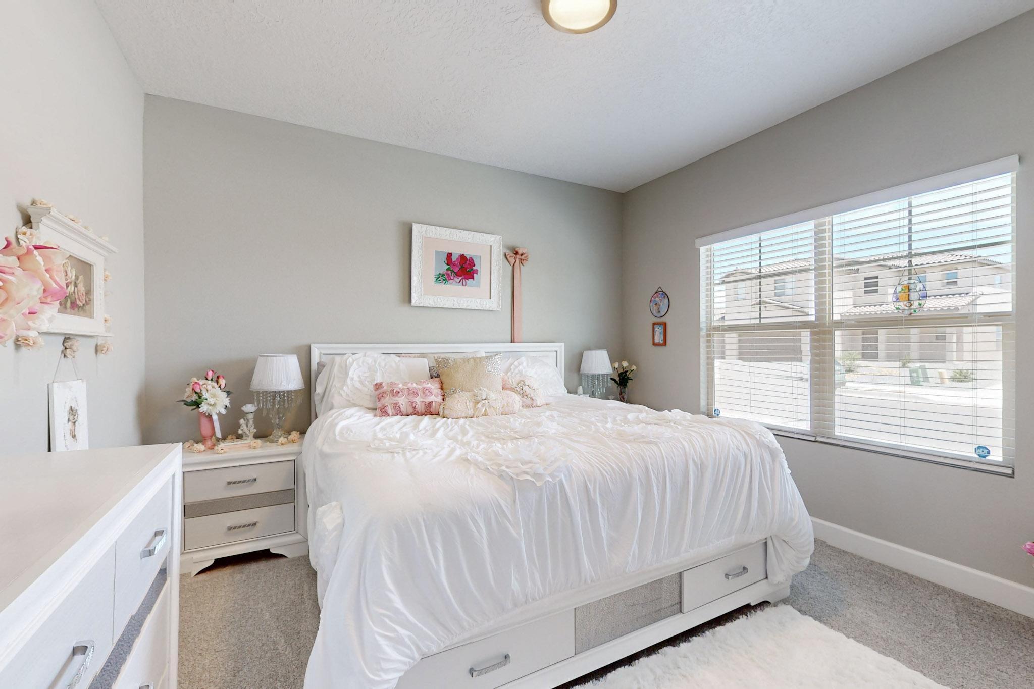 1760 Tesoro Loop NW