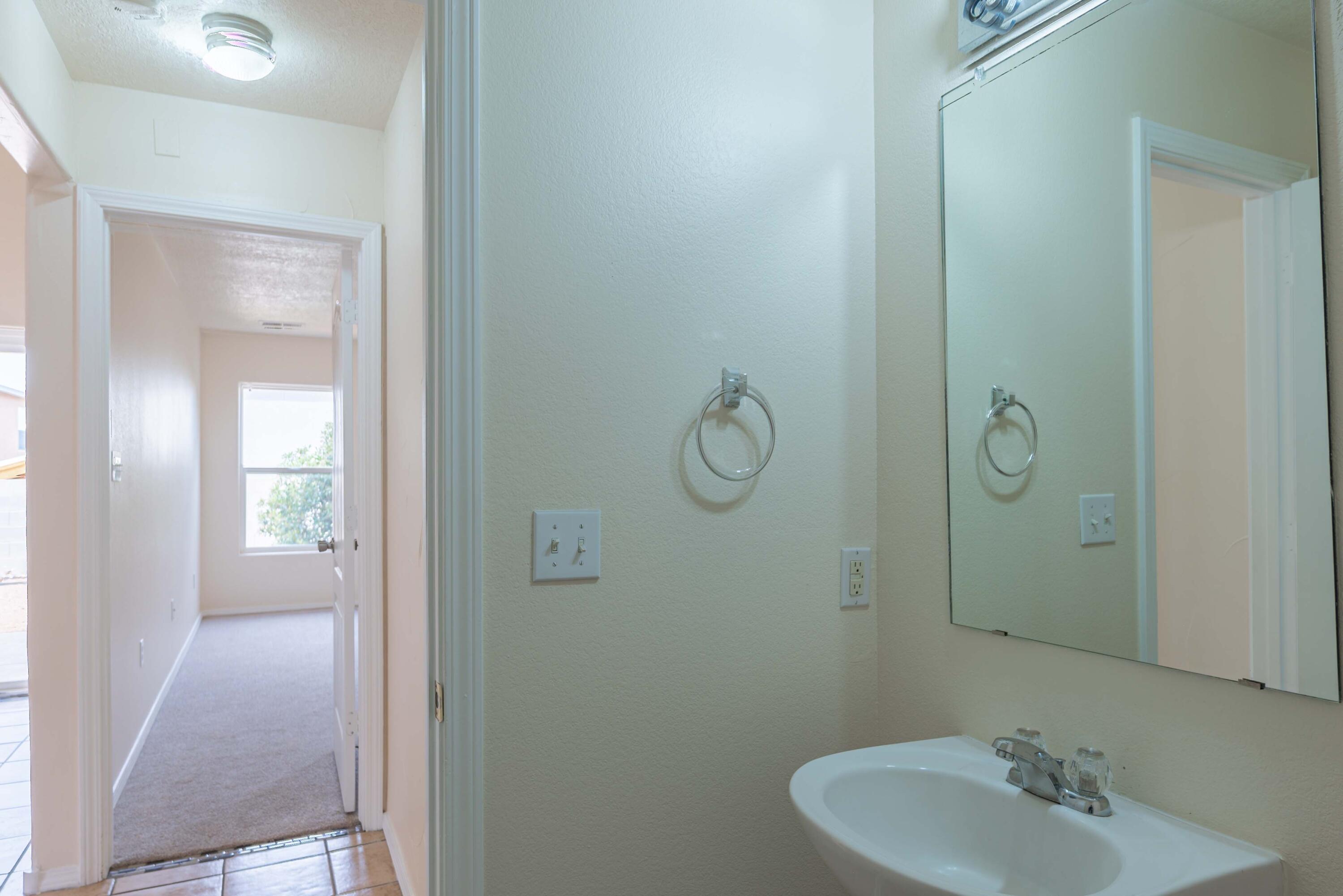 2821 Cielo Azul Drive NE