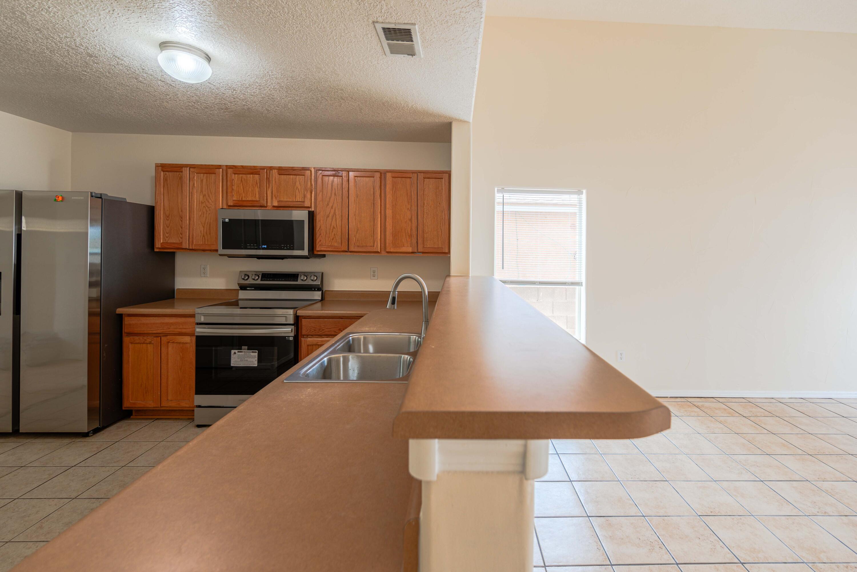 2821 Cielo Azul Drive NE