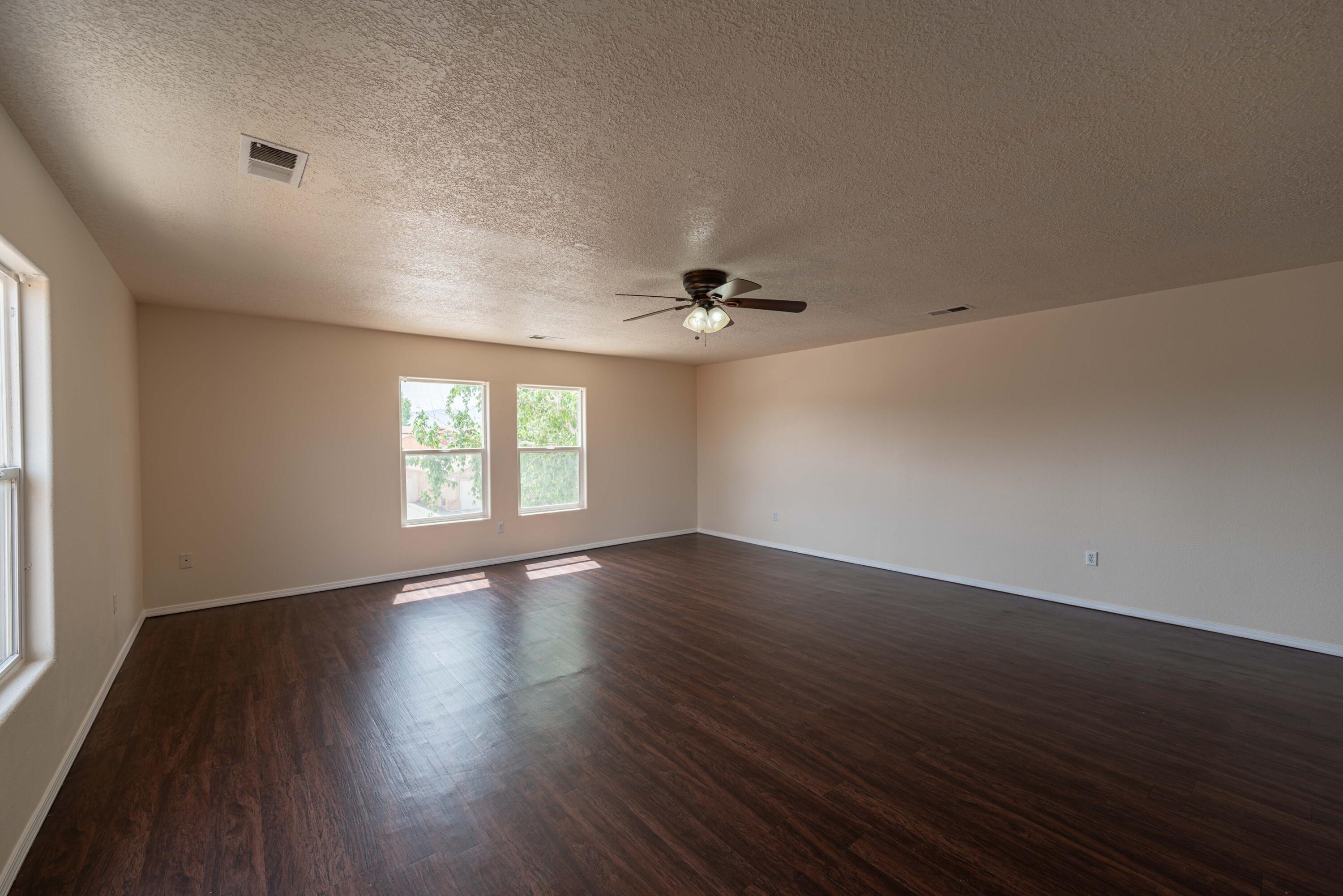2821 Cielo Azul Drive NE