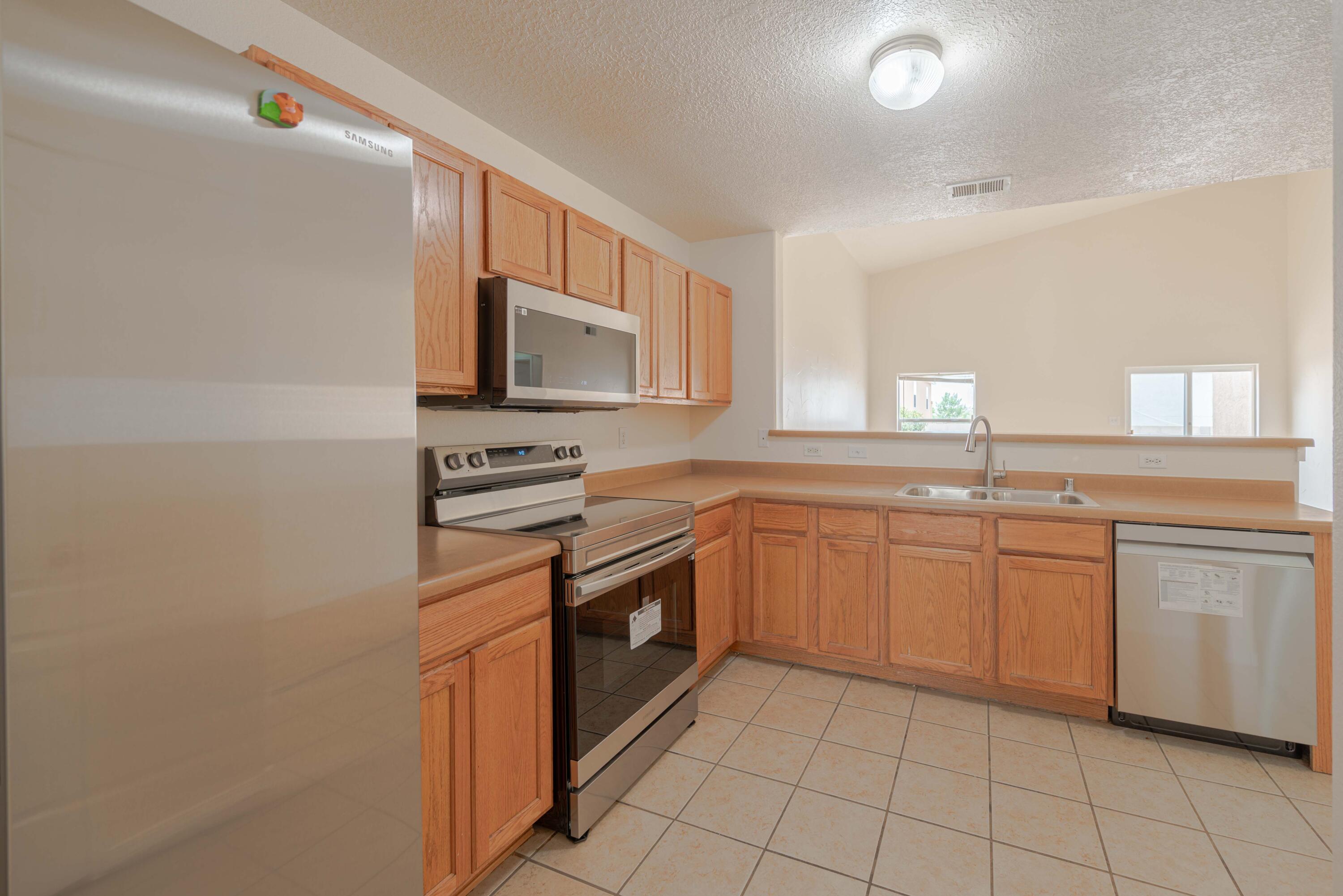 2821 Cielo Azul Drive NE