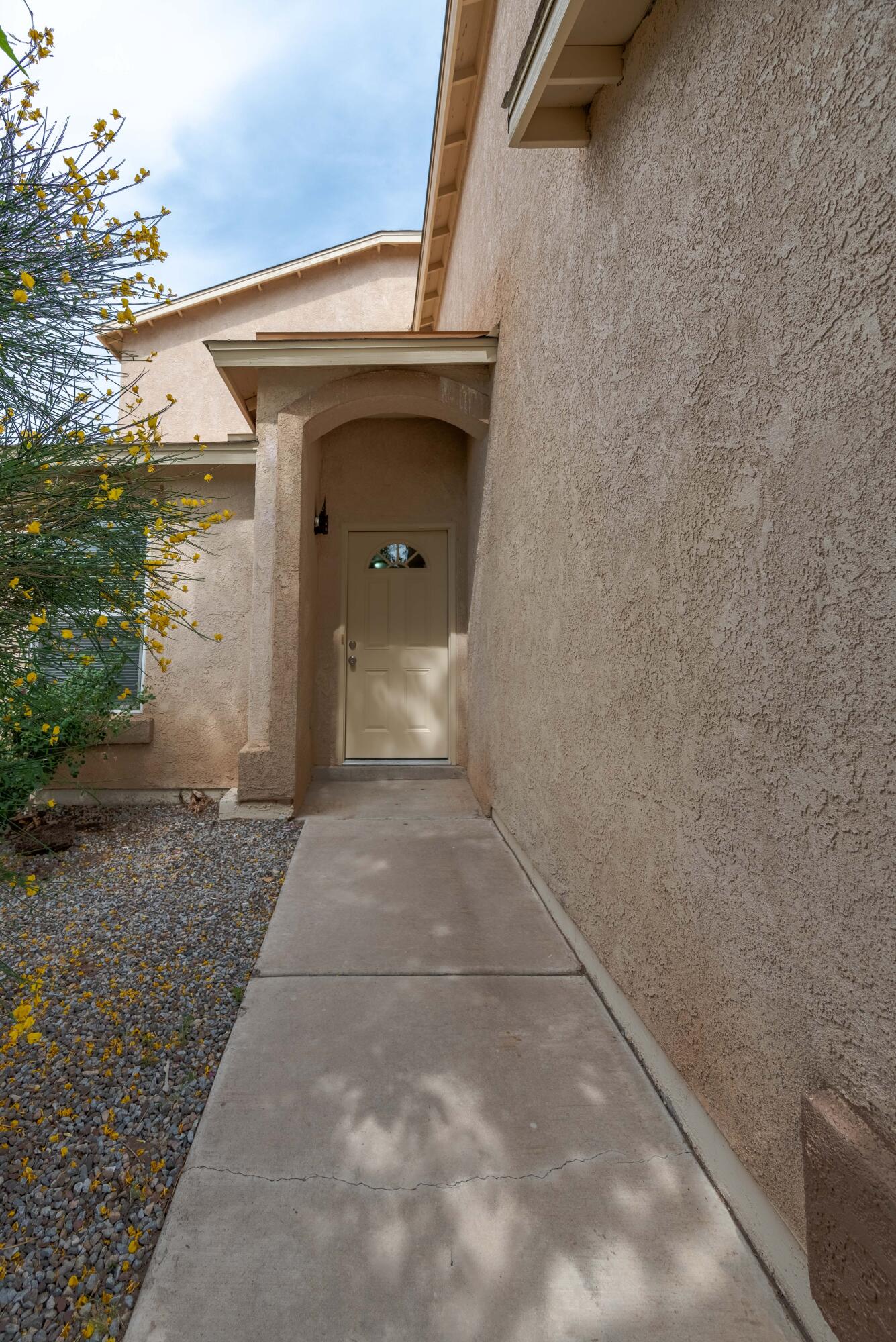 2821 Cielo Azul Drive NE