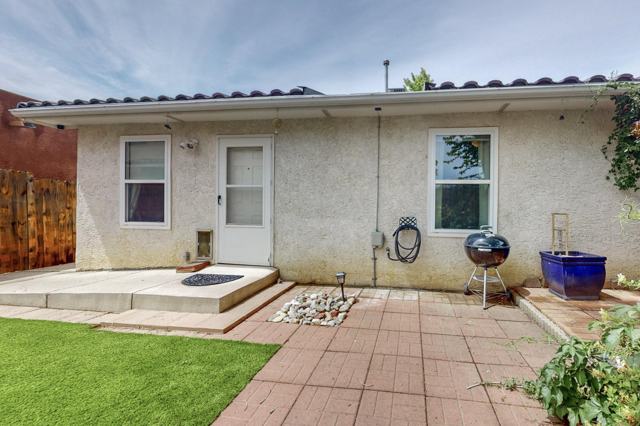 7108 Bobwhite Lane NE