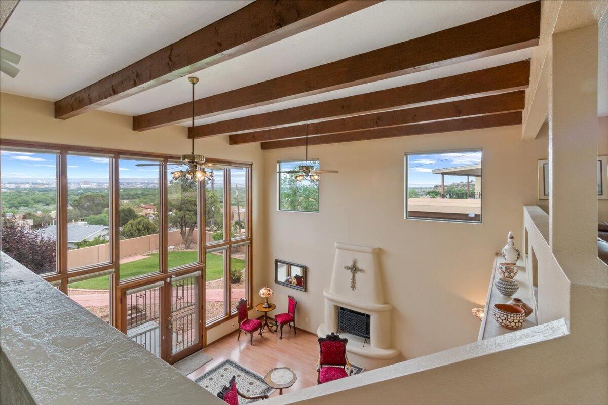 1100 Vista Grande Drive NW
