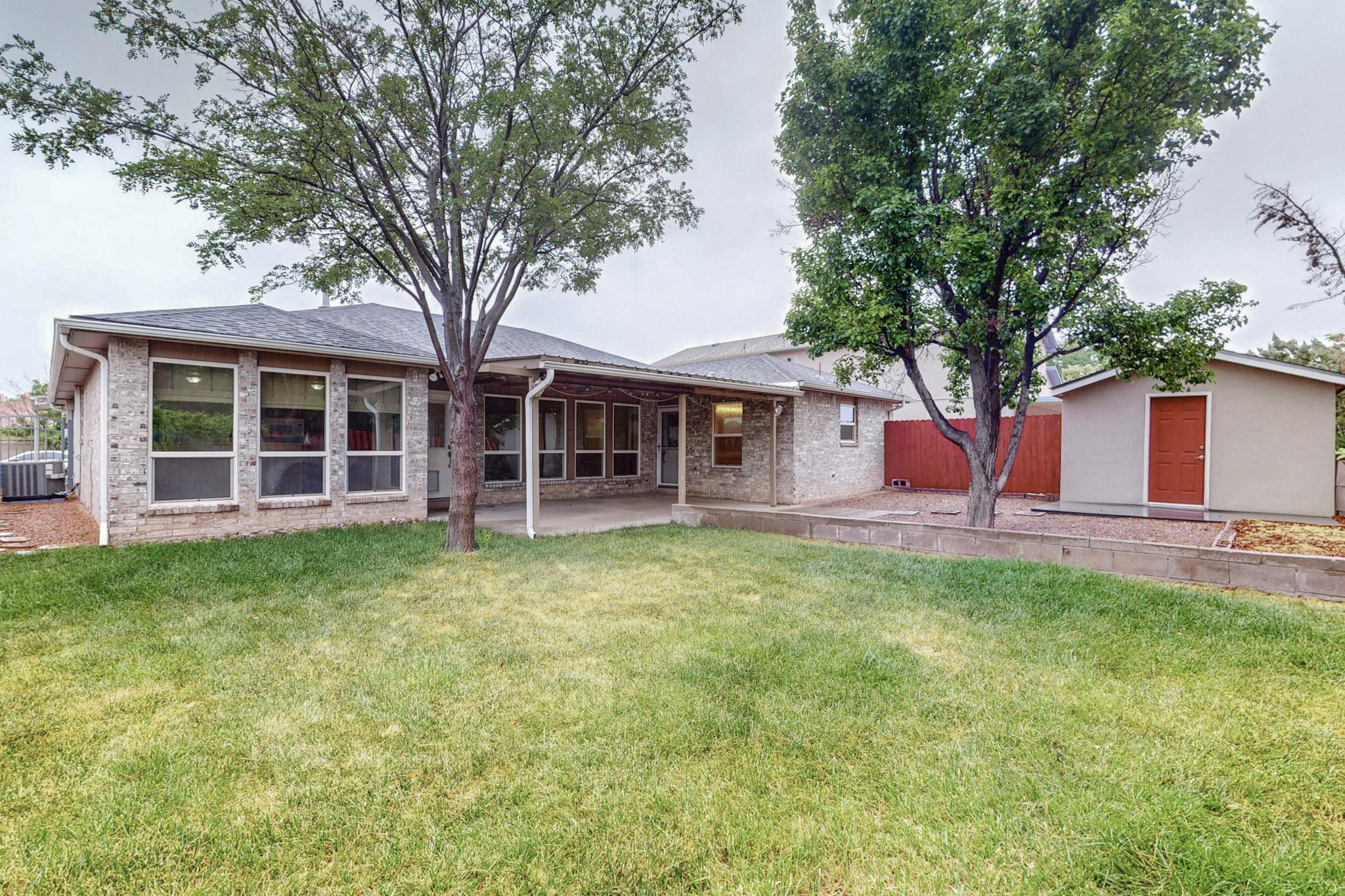 5701 Avenida Chiquita NW
