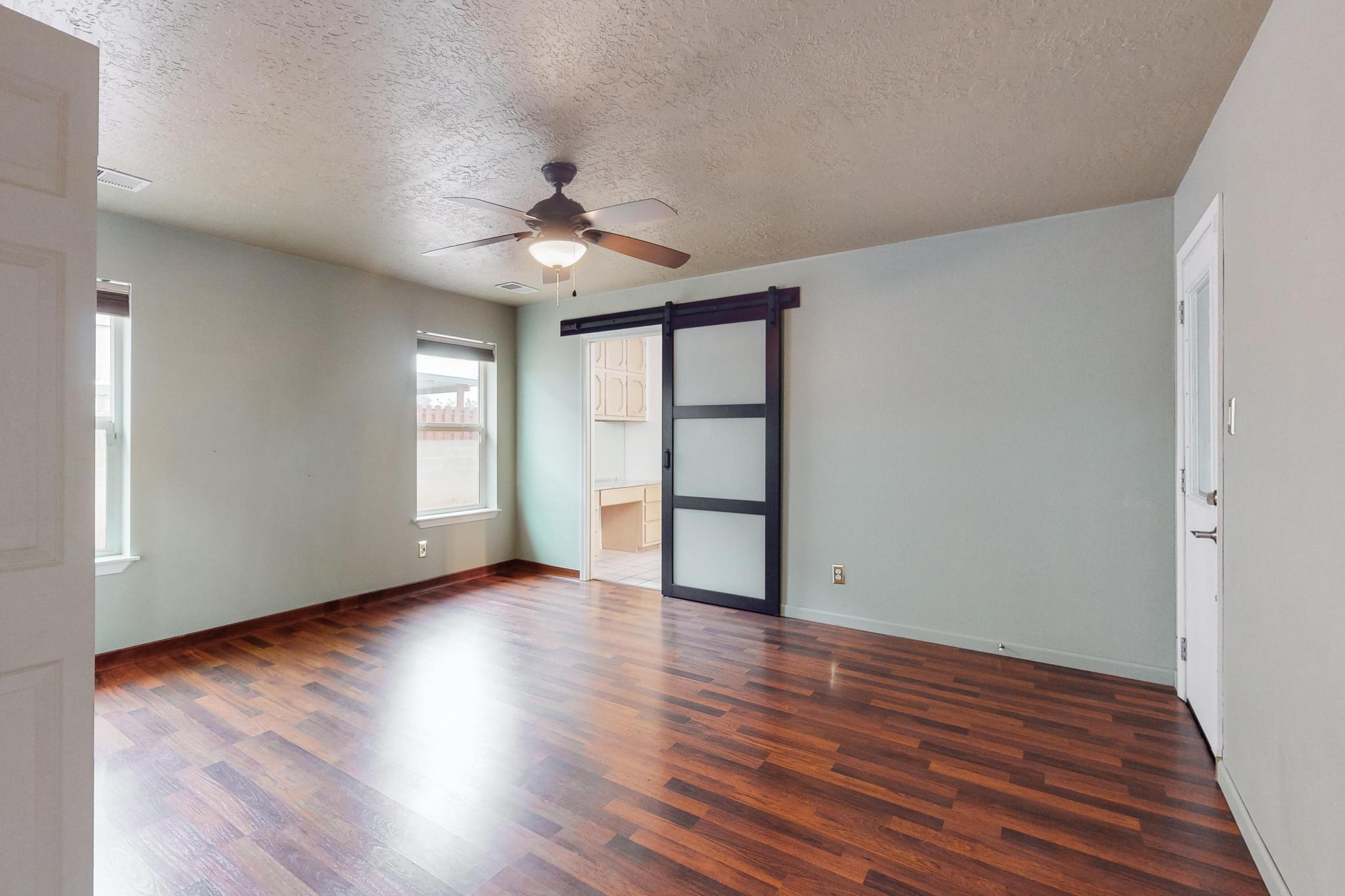 5701 Avenida Chiquita NW