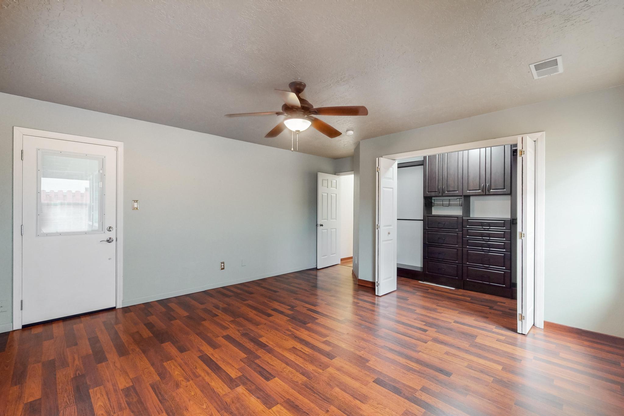 5701 Avenida Chiquita NW