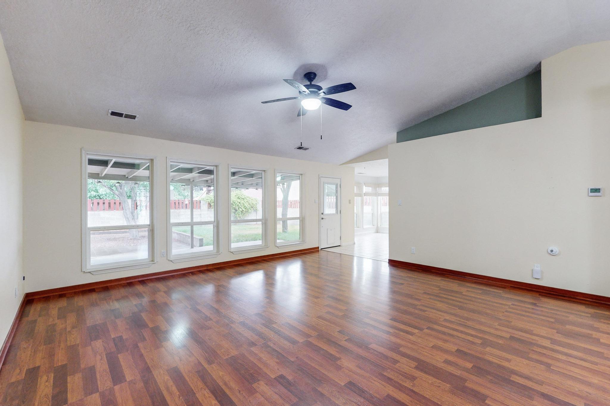 5701 Avenida Chiquita NW
