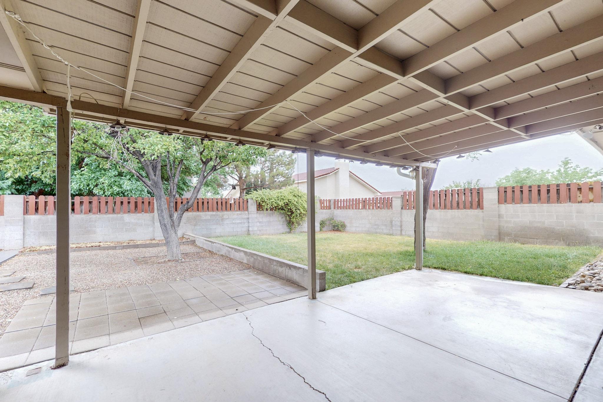 5701 Avenida Chiquita NW