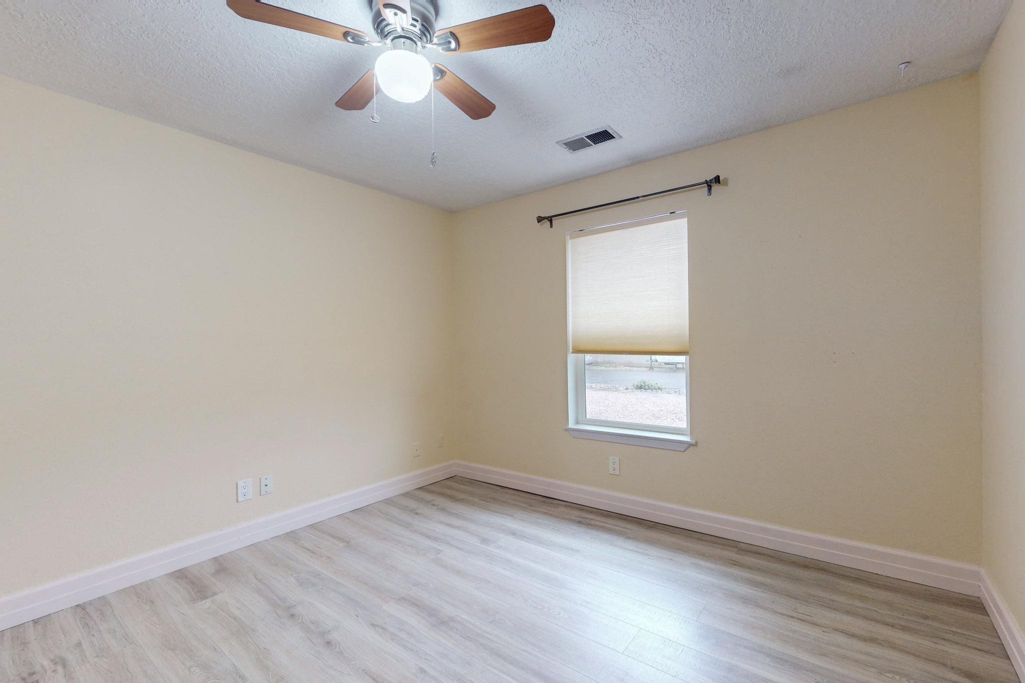 5701 Avenida Chiquita NW