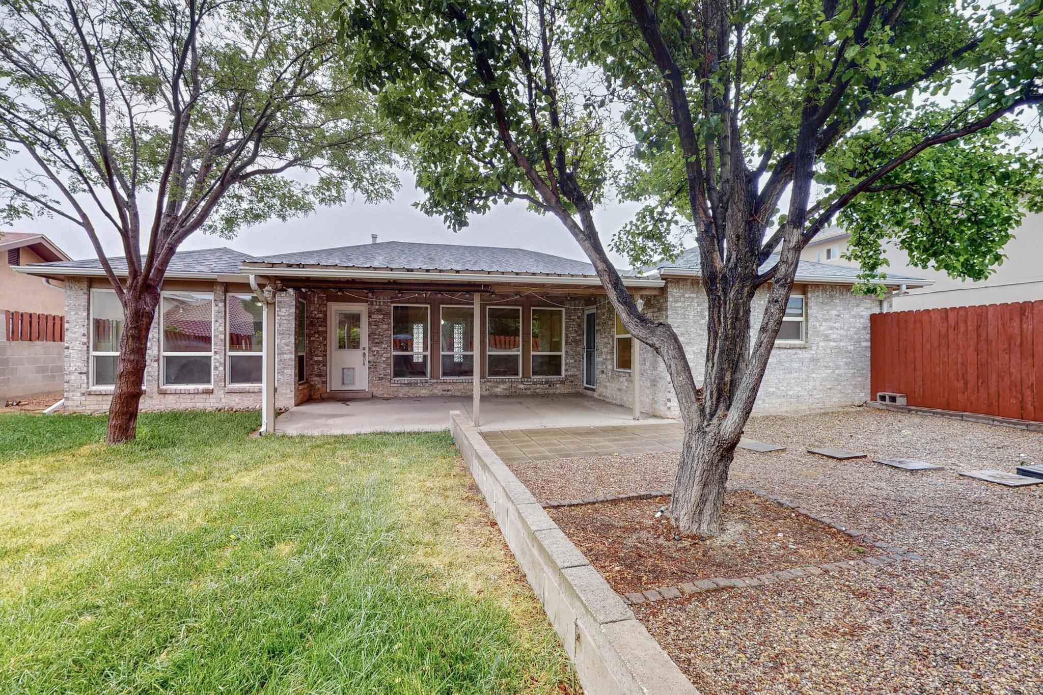 5701 Avenida Chiquita NW