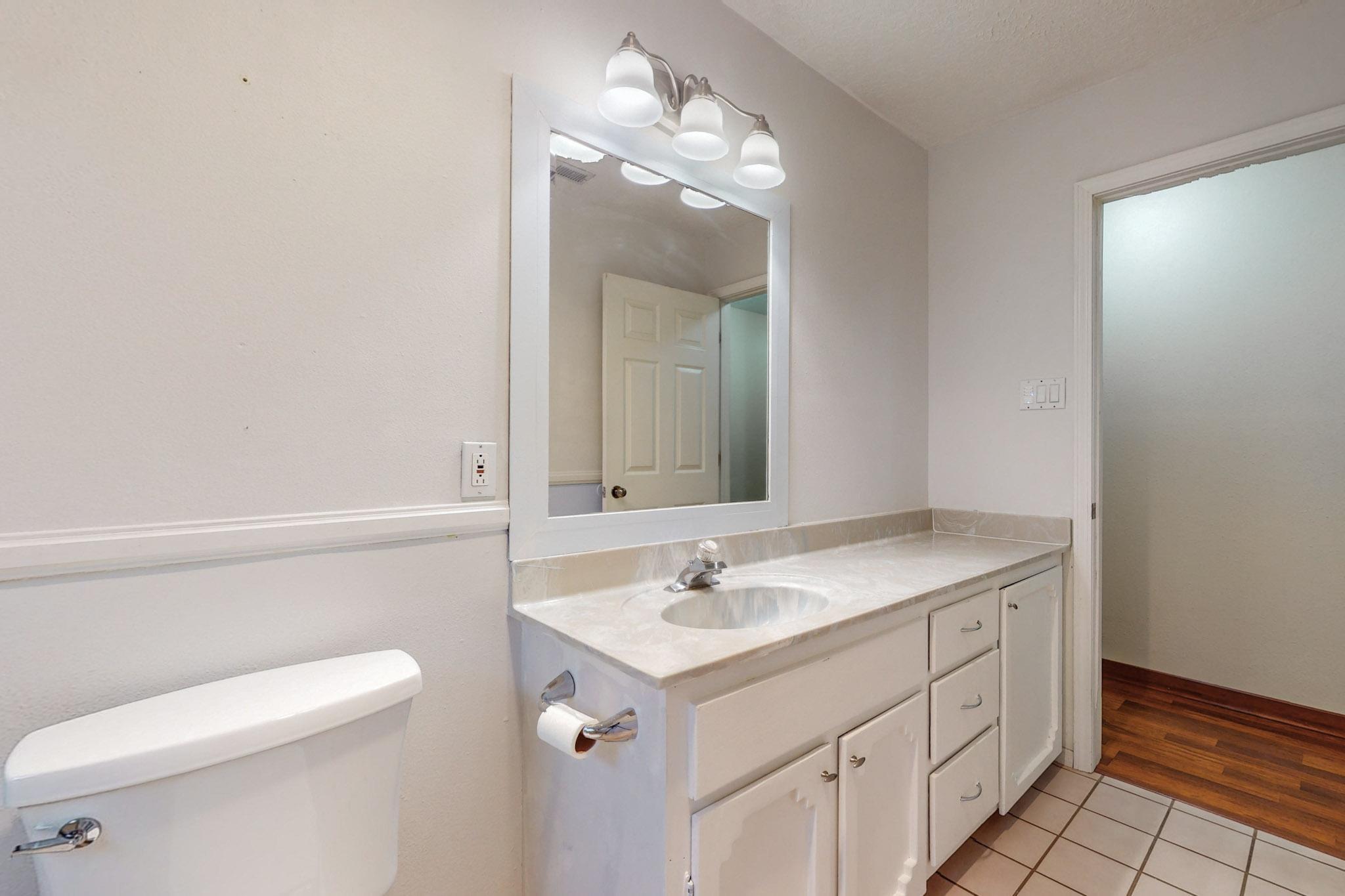 5701 Avenida Chiquita NW