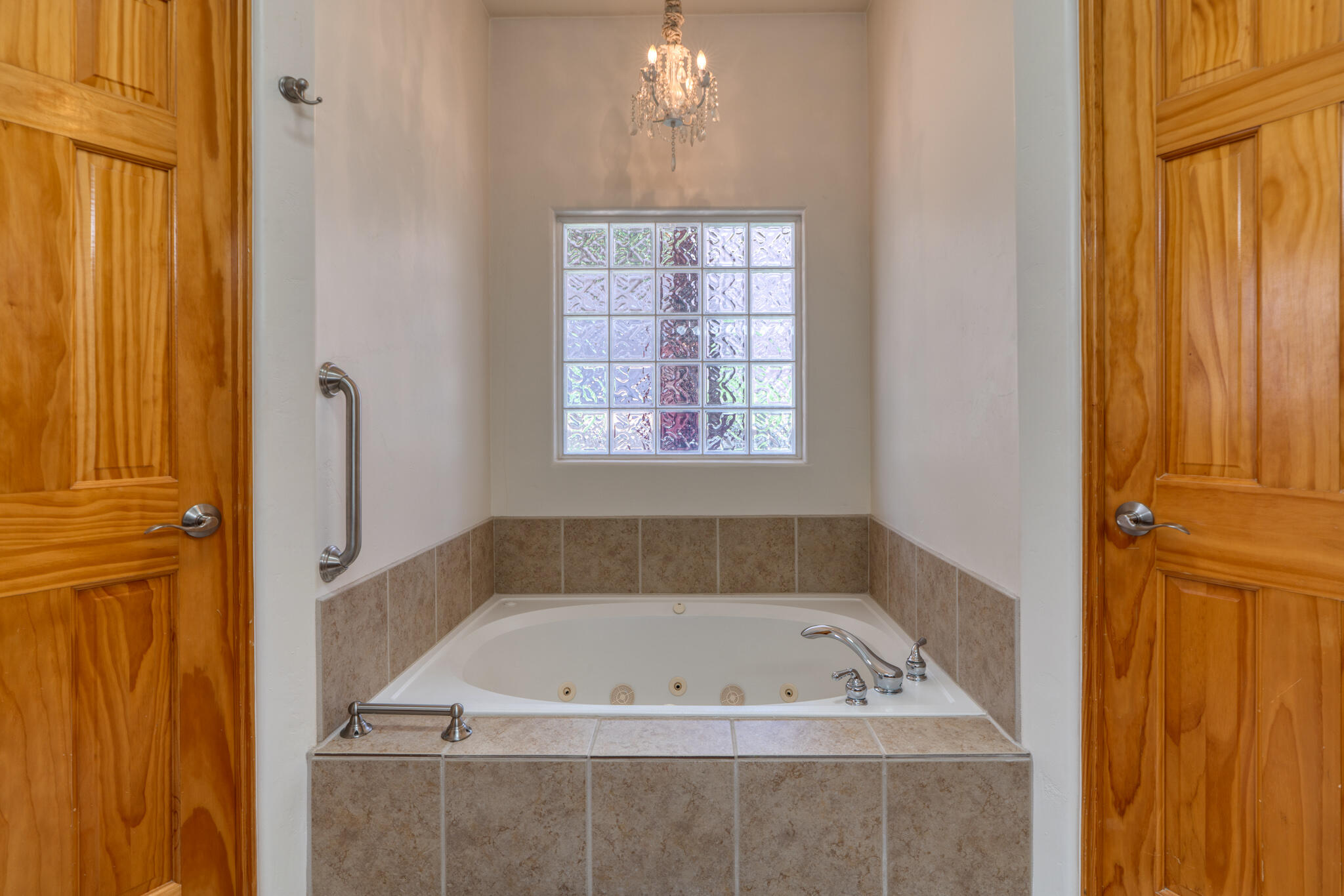 1379 Tiffany Lane SE