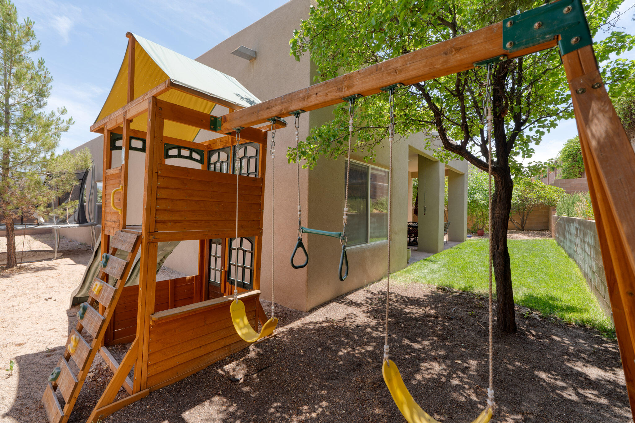 1379 Tiffany Lane SE