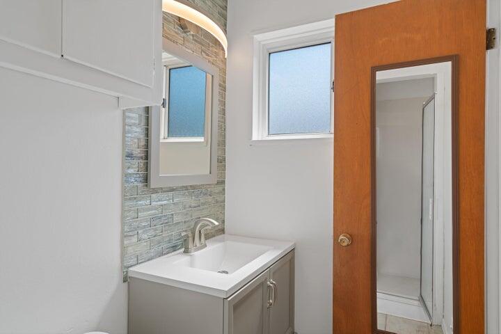 11216 Brentwood Hills Boulevard NE